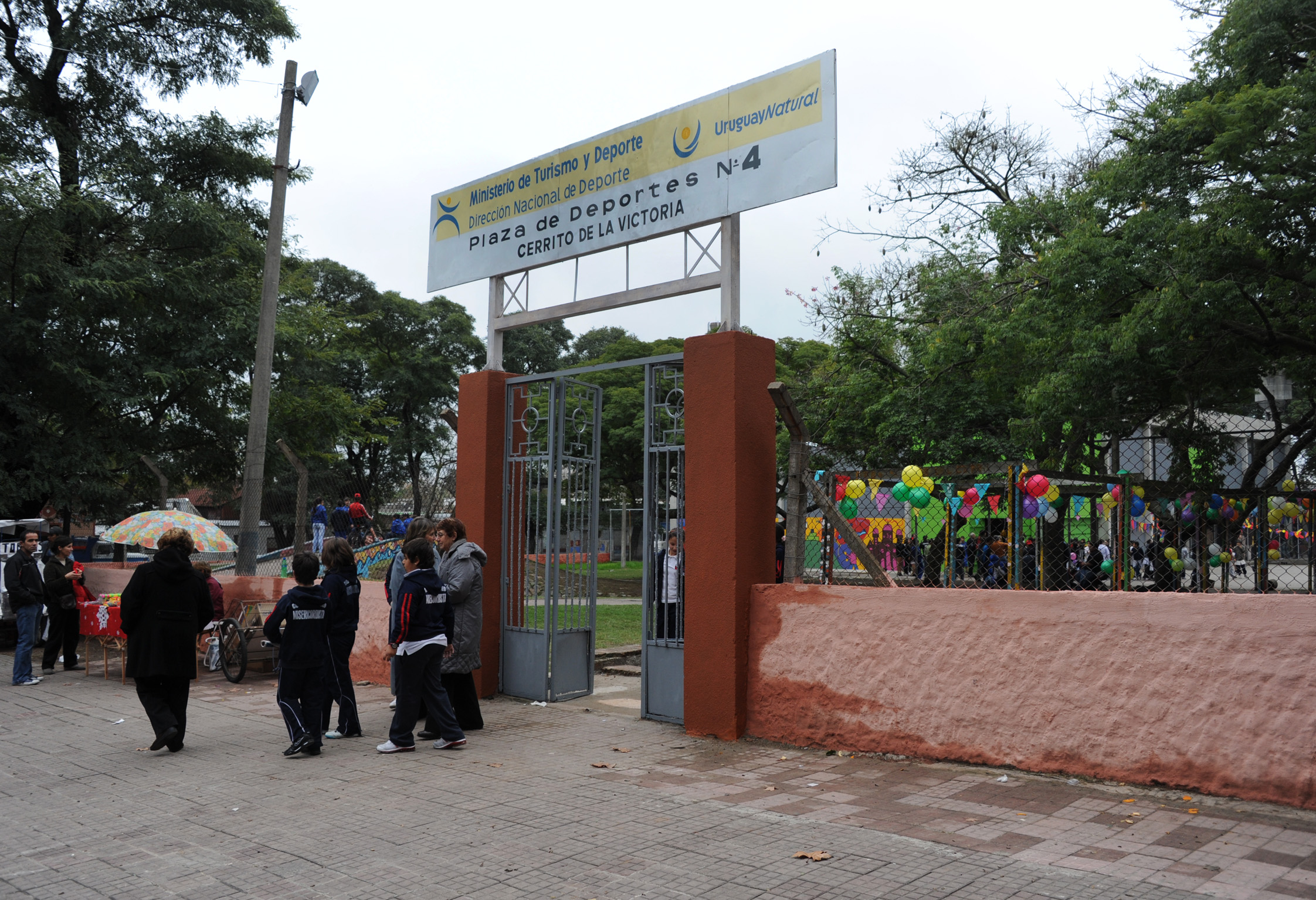 Inauguracion De Gimnasio En Plaza De Deportes N 4 Cerrito De La Victoria Presidencia De La Republica