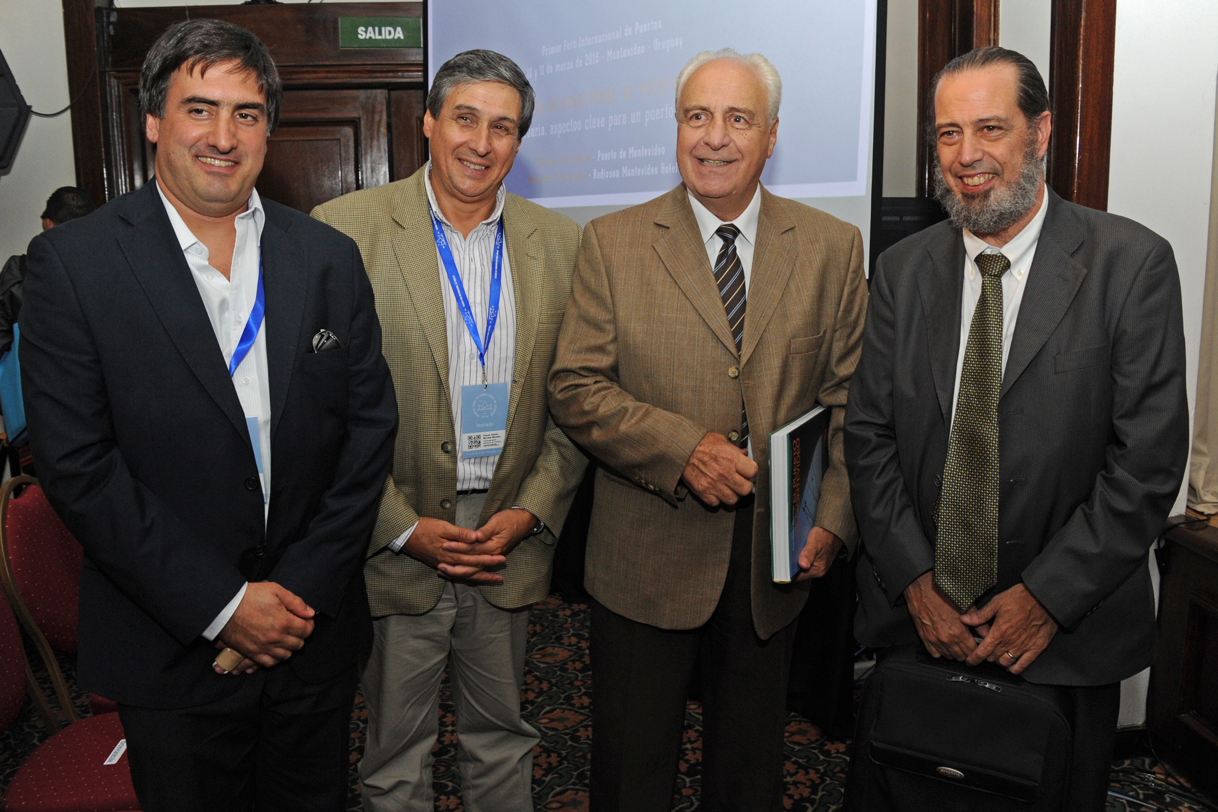 Ministro Rossi en Foro Internacional de Puertos