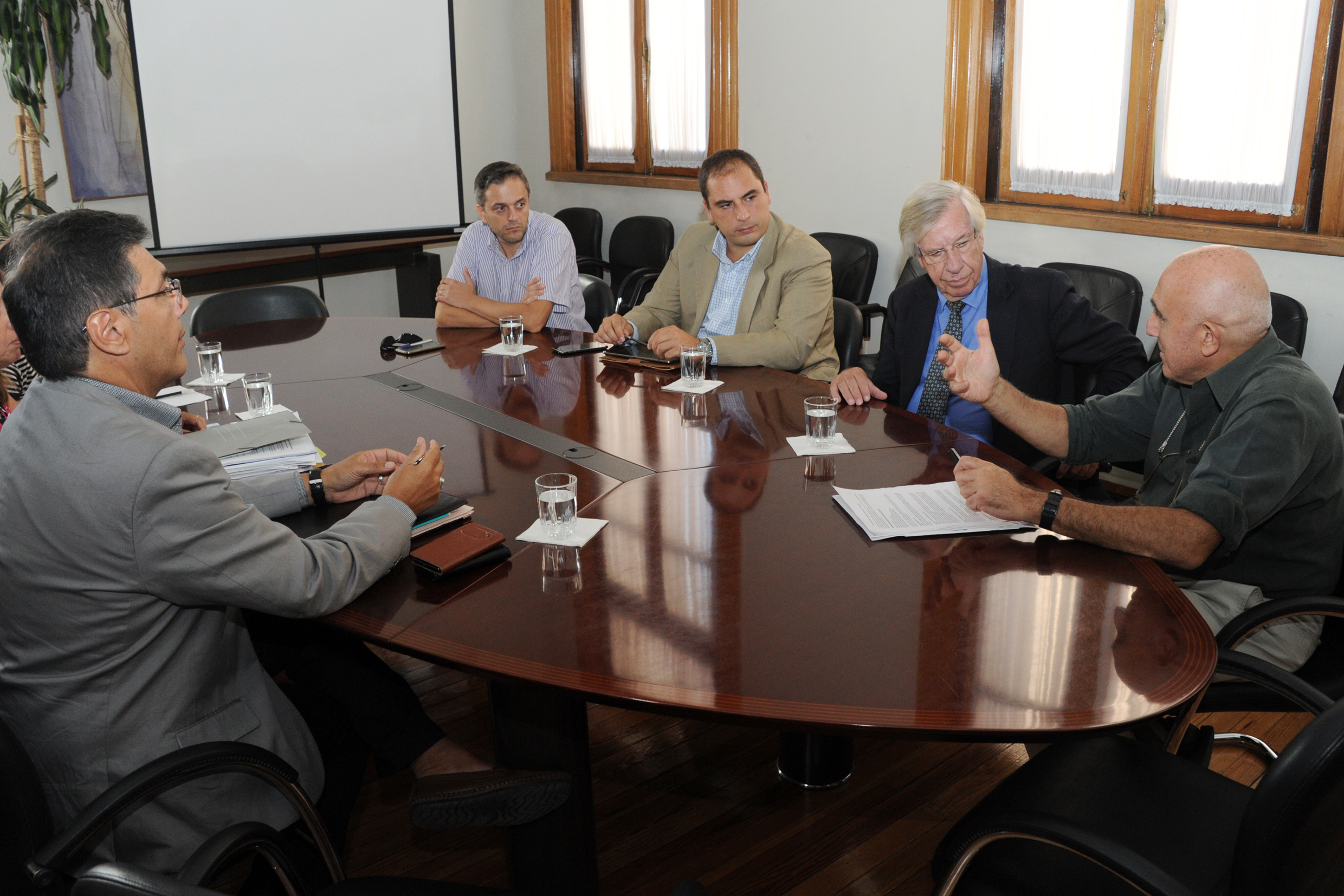 Ministro Astori mantuvo encuentro con Rector de la UdelaR
