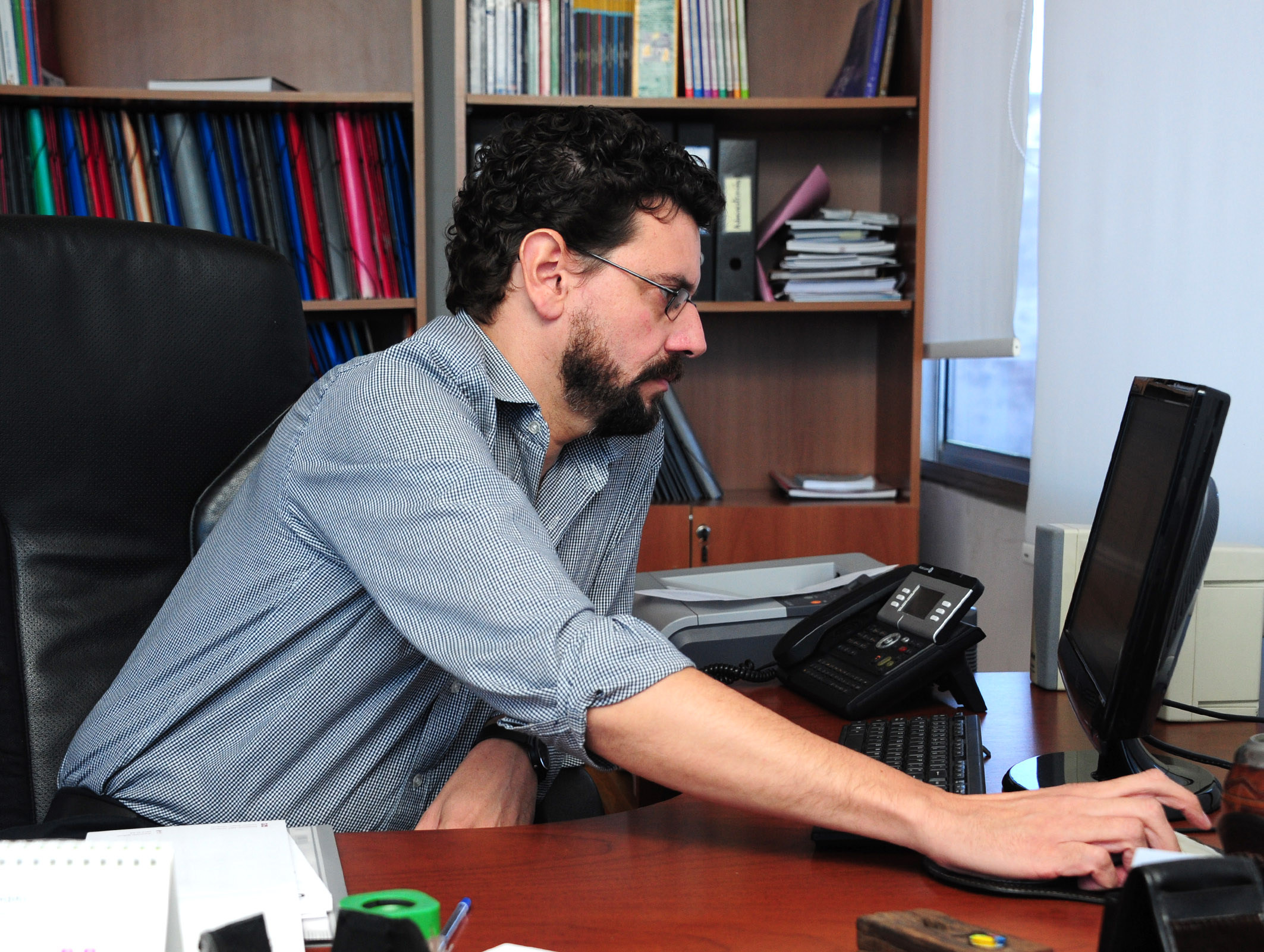 Entrevista al Director de Educación del MEC, Juan Pedro Mir, por becas Carlos Quijano