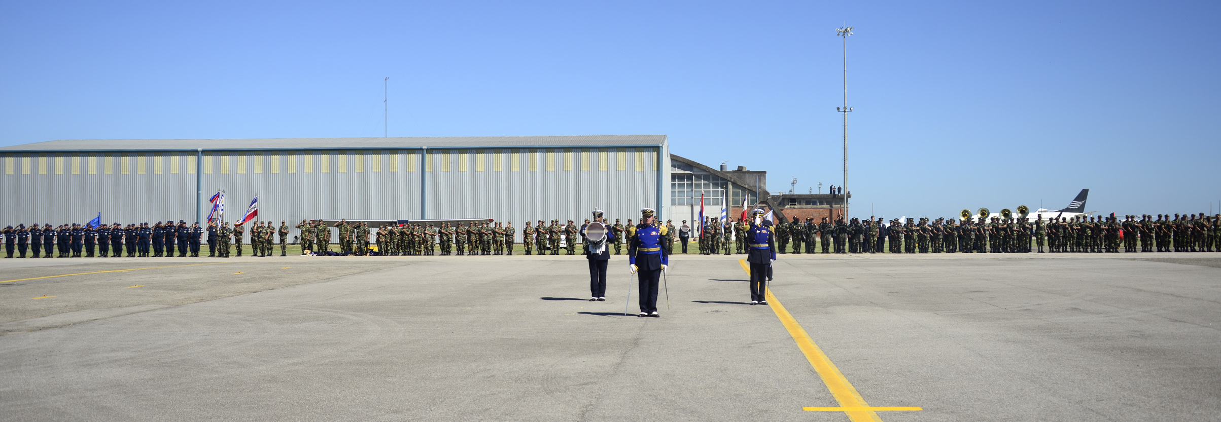 Presidente de la República Tabaré Vázquez en Aniversario de la Fuerza Aérea Uruguaya