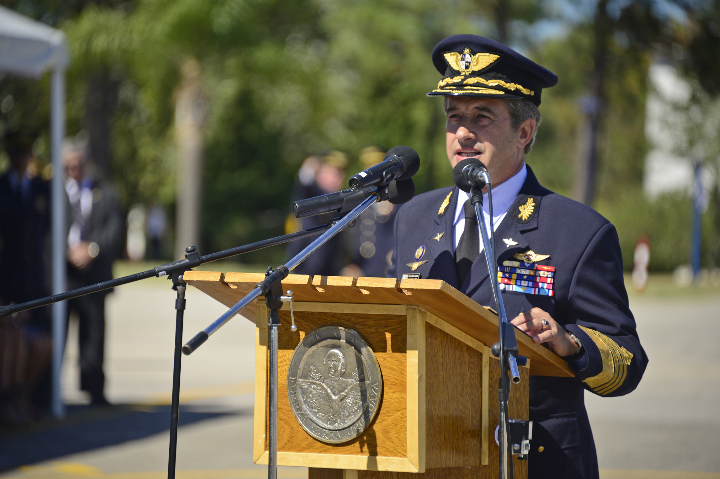 Comandande en Jefe de la Fuerza Aérea Uruguaya, Gral. del Aire Washington Martínez, haciendo uso de la palabra