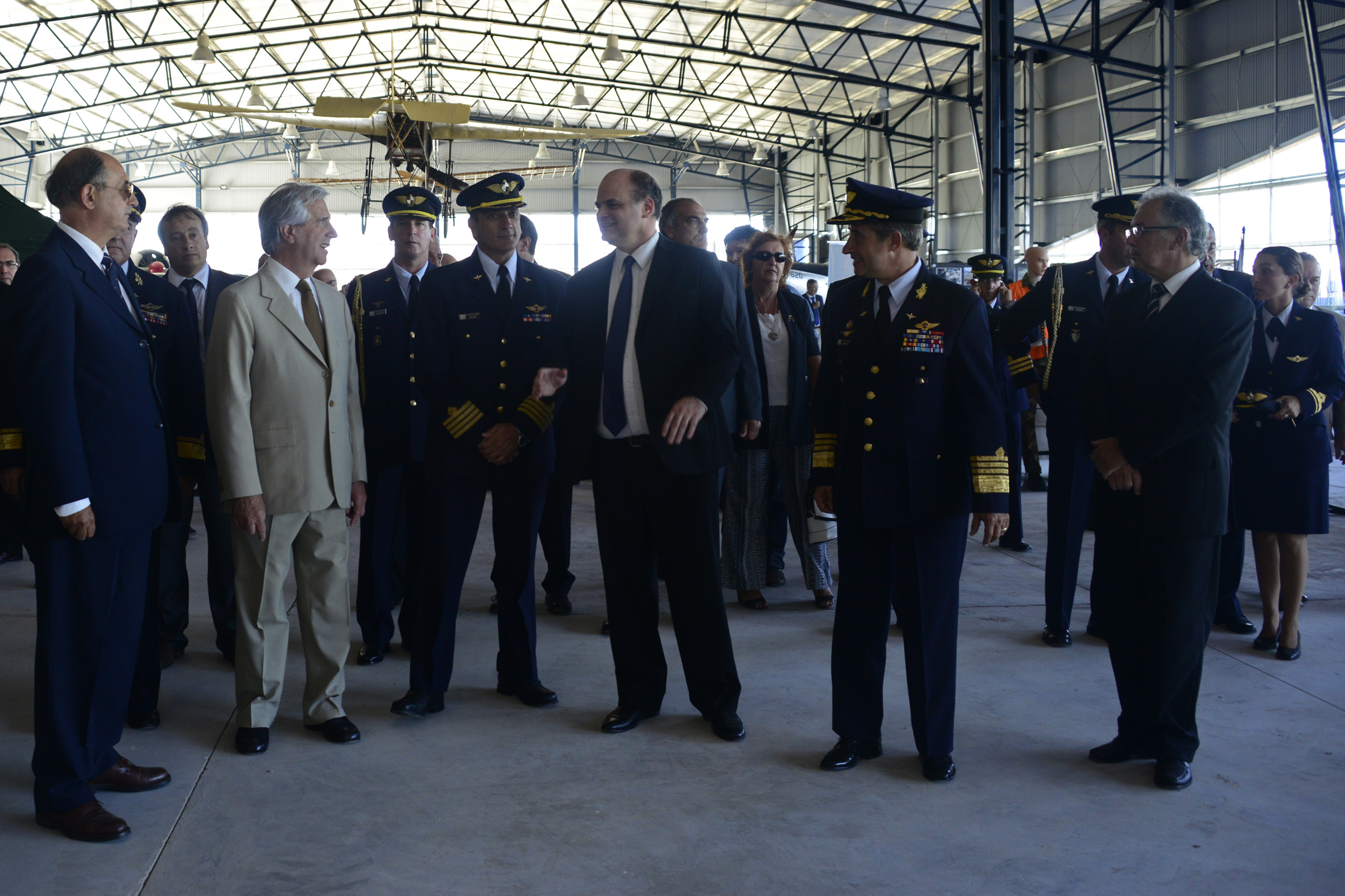 El Presidente Tabaré Vázquez visitó las instalaciones del Museo Aeroespacial y de las Telecomunicaciones