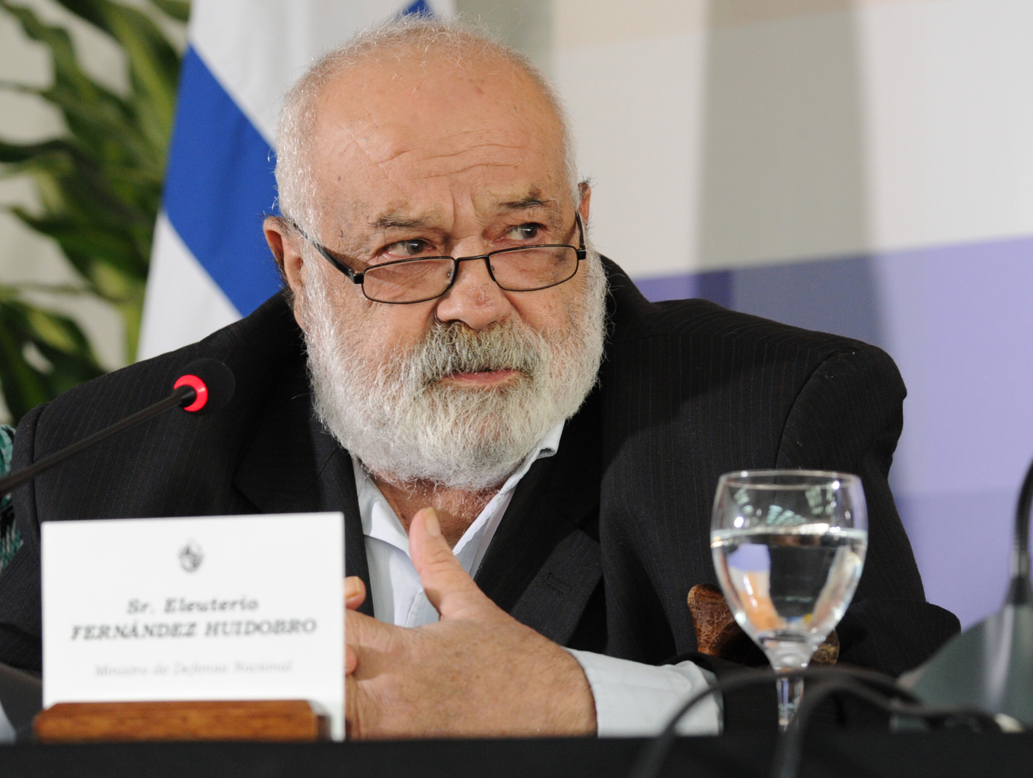 Ministro de Defensa Nacional, Eleuterio Fernández Huidobro