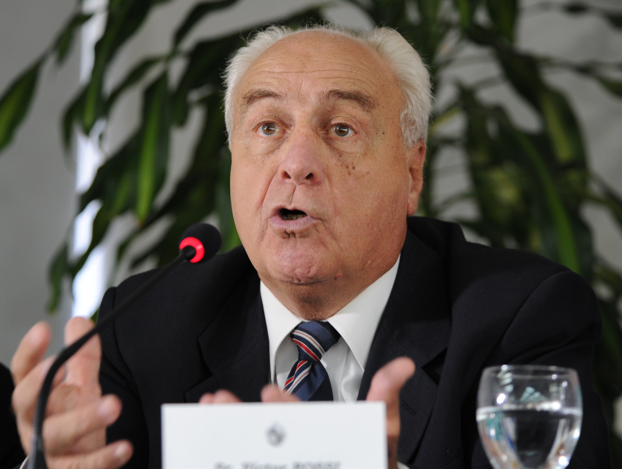 Ministro de Transporte y Obras Públicas, Víctor Rossi