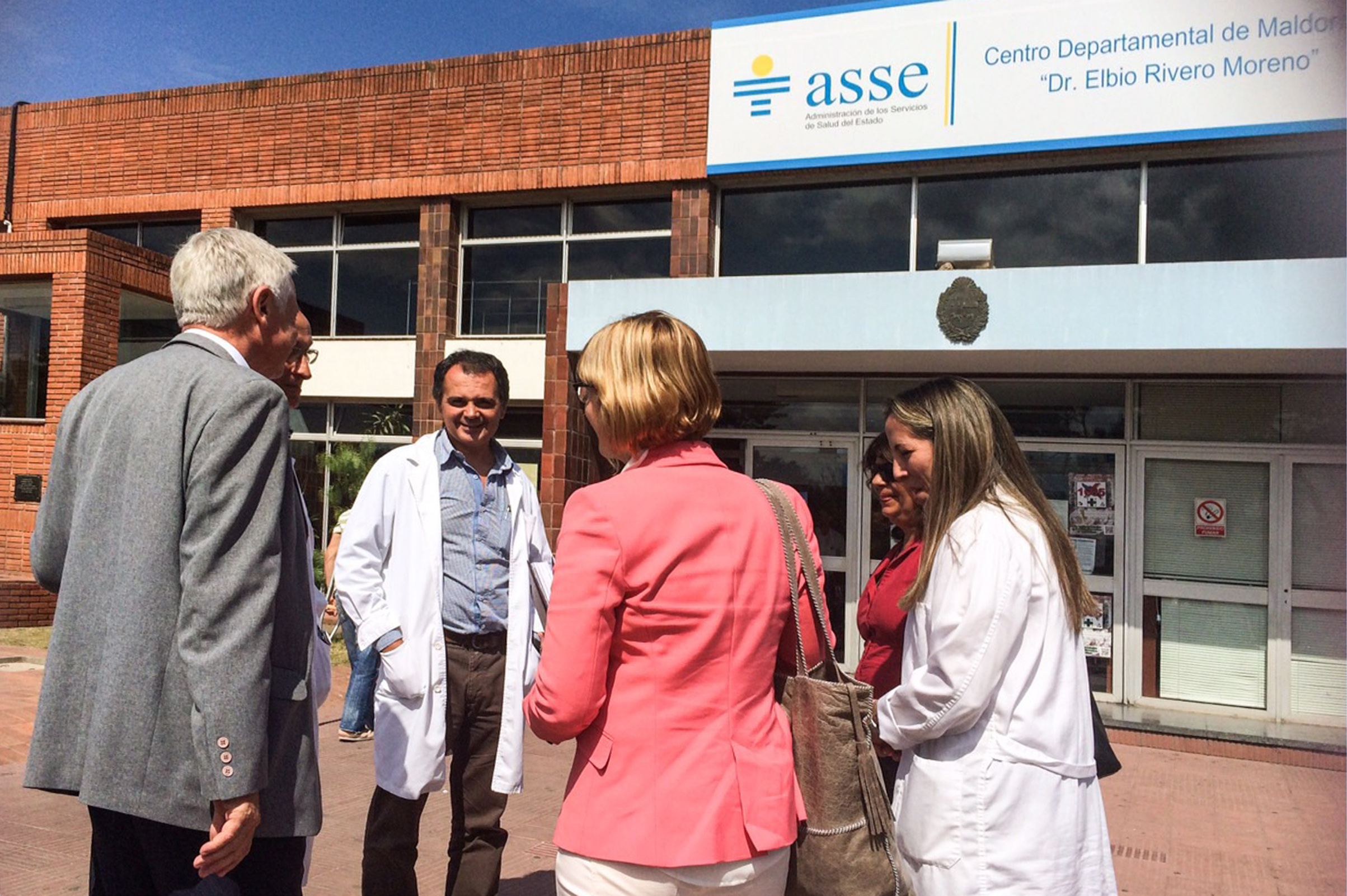 Reunión de las autoridades del Ministerio de Salud Pública con representantes de la salud