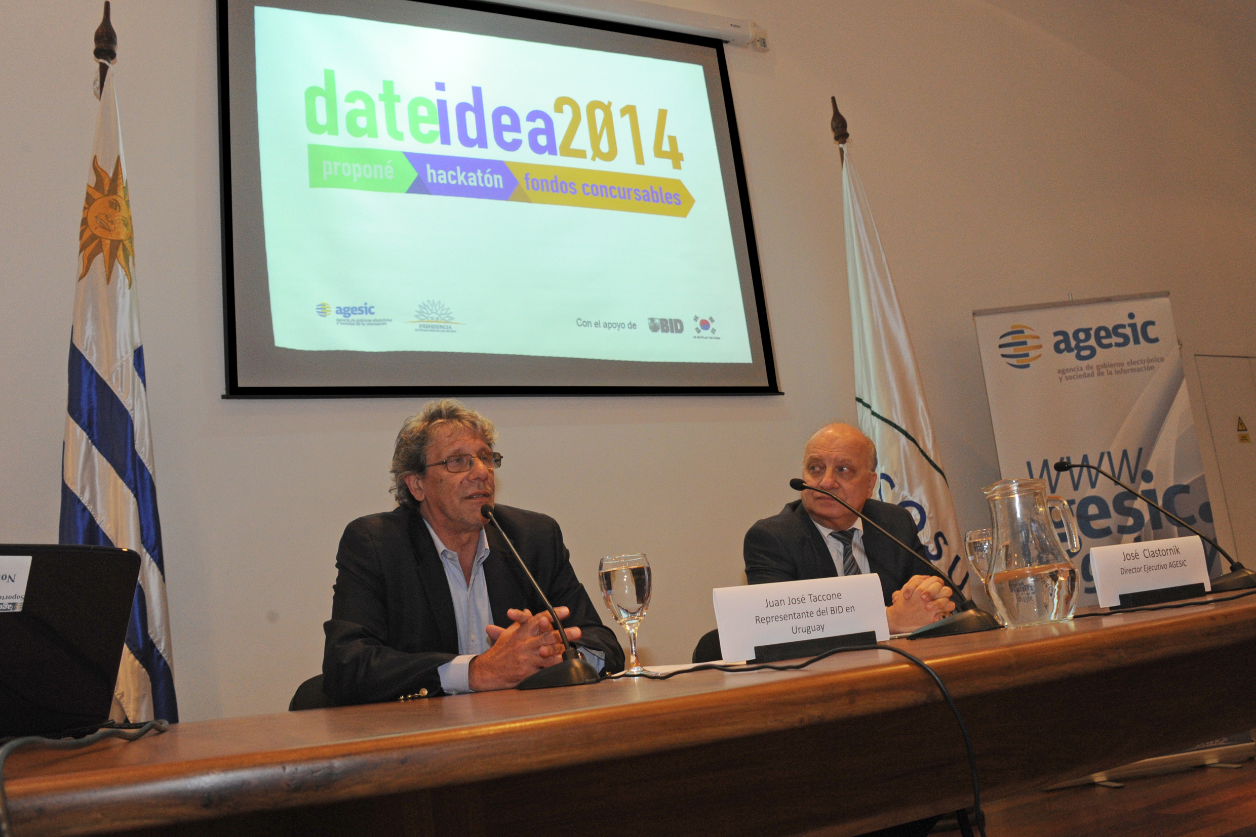 Representante del BID en Uruguay, Juan José Taccone, y director ejecutivo de AGESIC, José Clastornik.