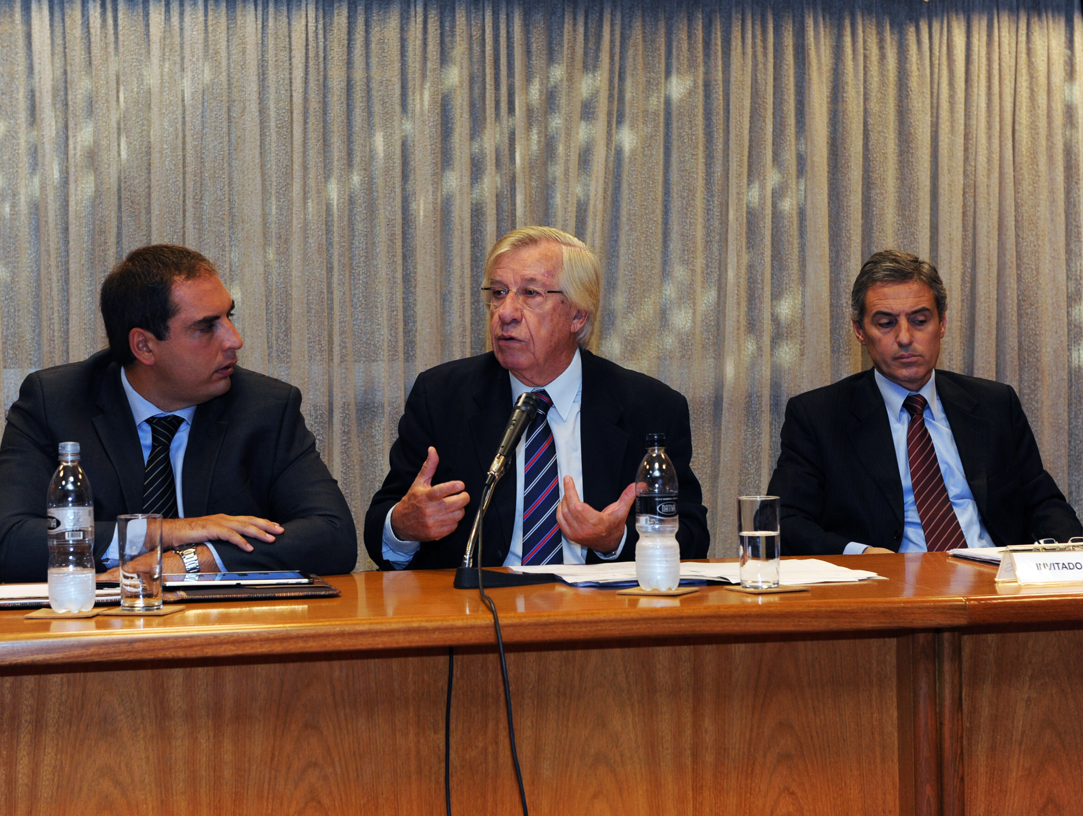 Astori en Comisión de Hacienda de Diputados