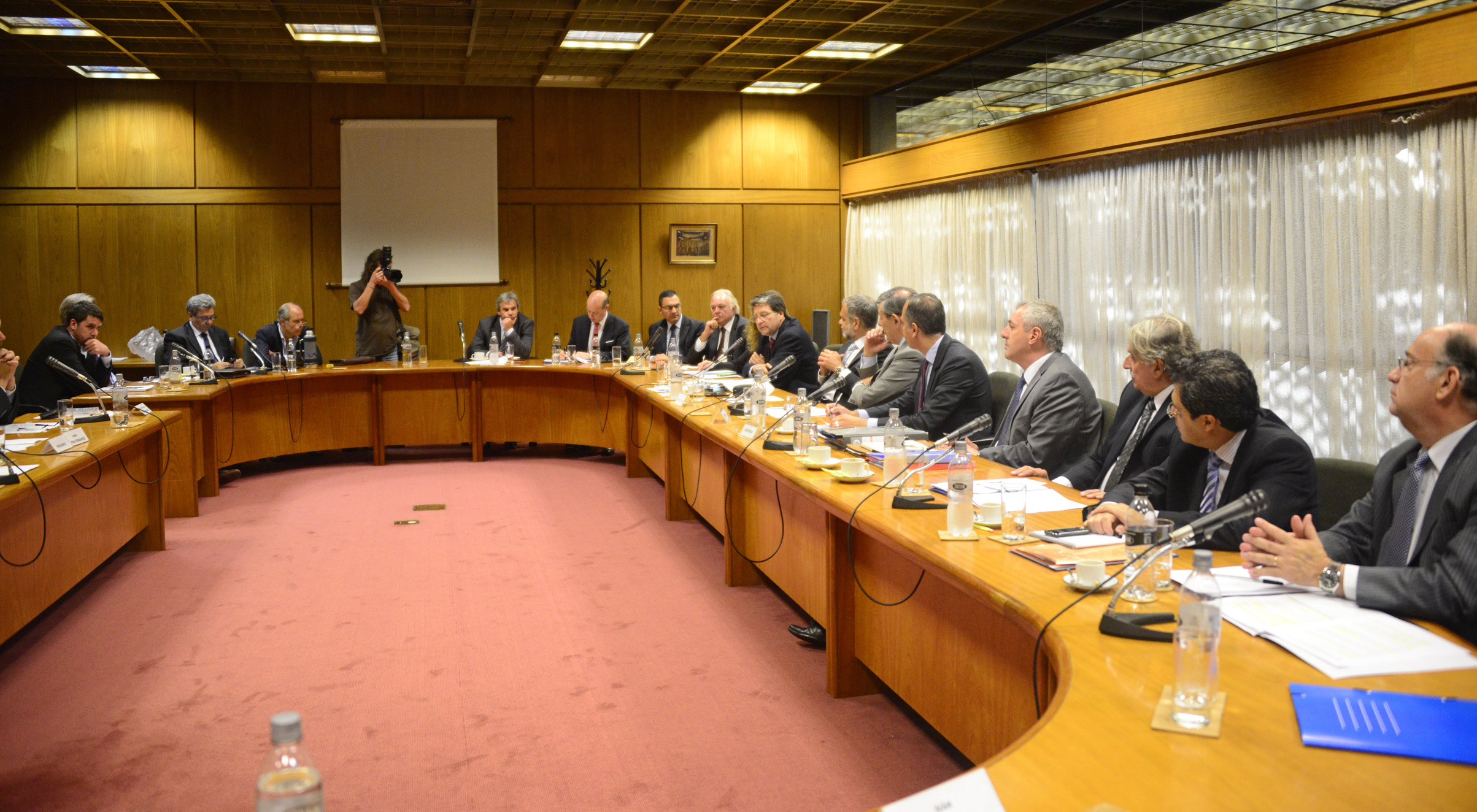Ministro Rodolfo Nin Novoa fue recibido por la Comisión de Asuntos Internacionales de Diputados