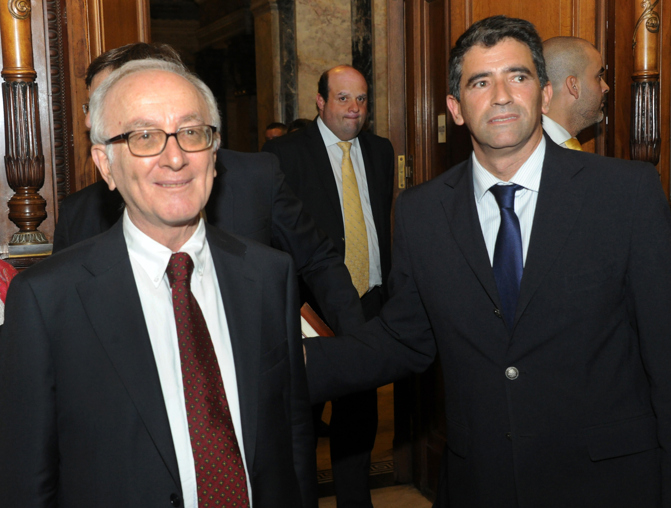 El presidente en ejercicio, Raúl Sendic, y el jurista italiano, Luigi Ferrajoli.
