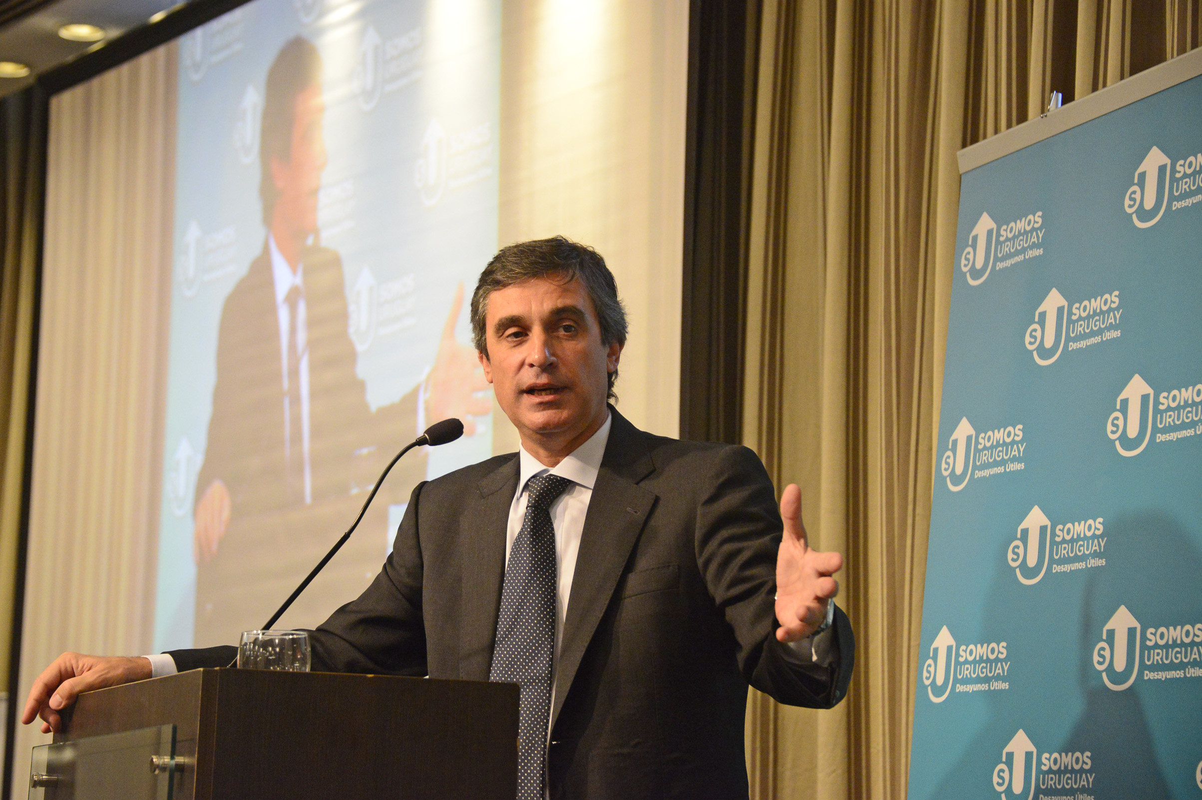 Álvaro García, Director de la Oficina de Planeamiento y Presupuesto