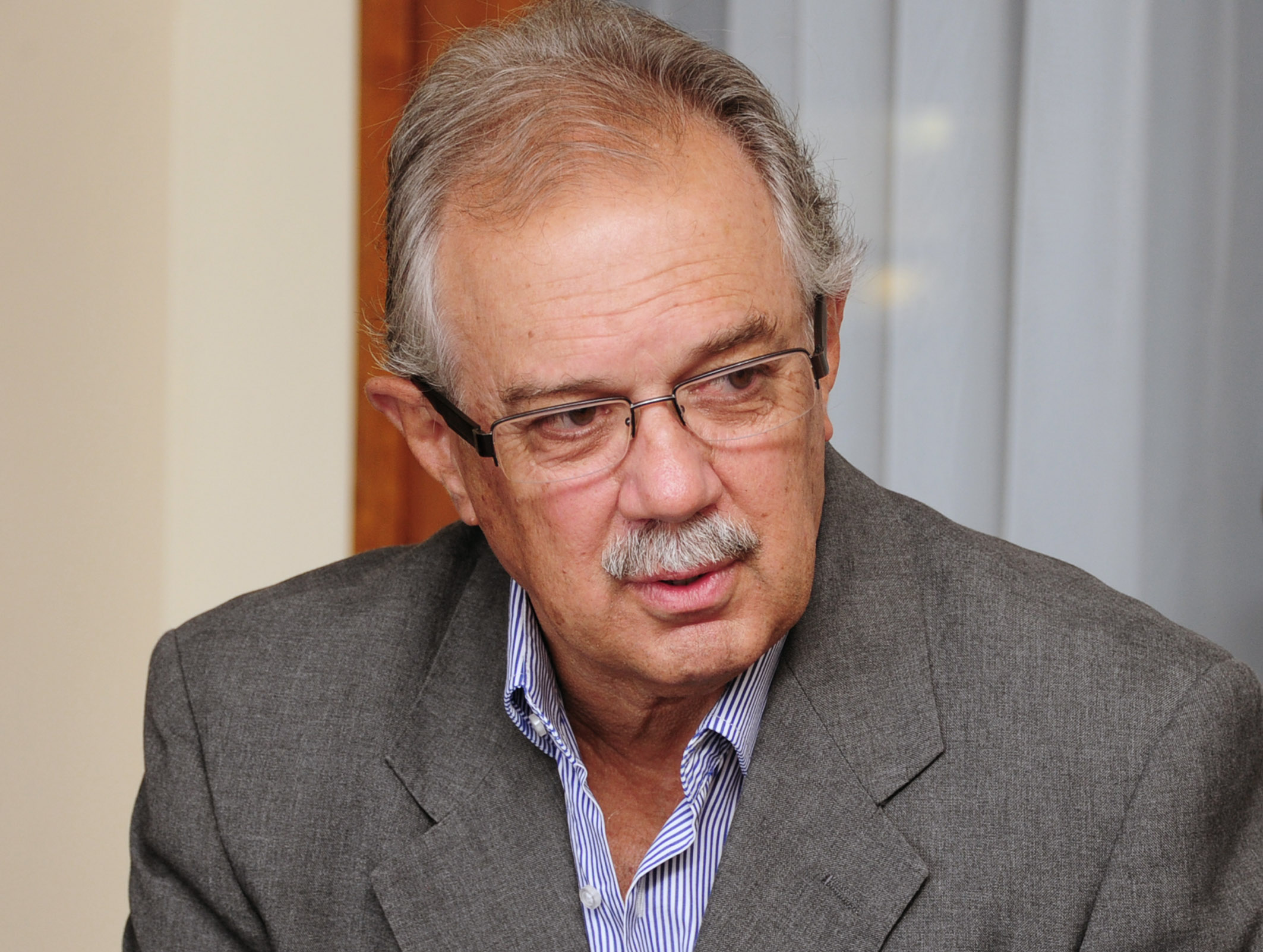 Subsecretario de Defensa reunido con organizaciones