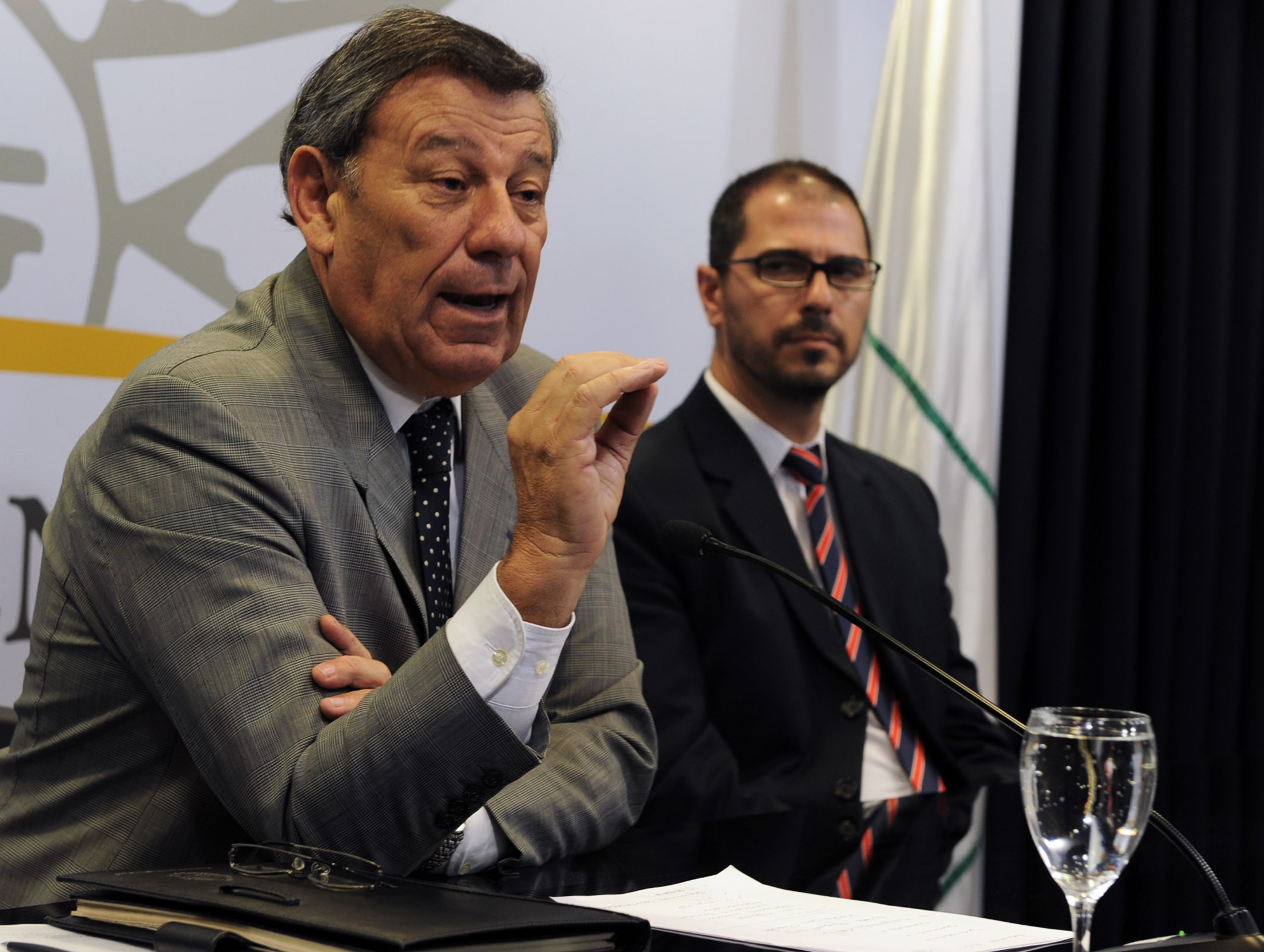 Palabras del Canciller Rodolfo Nin Novoa, junto al Prosecretario, Juan Andrés Roballo