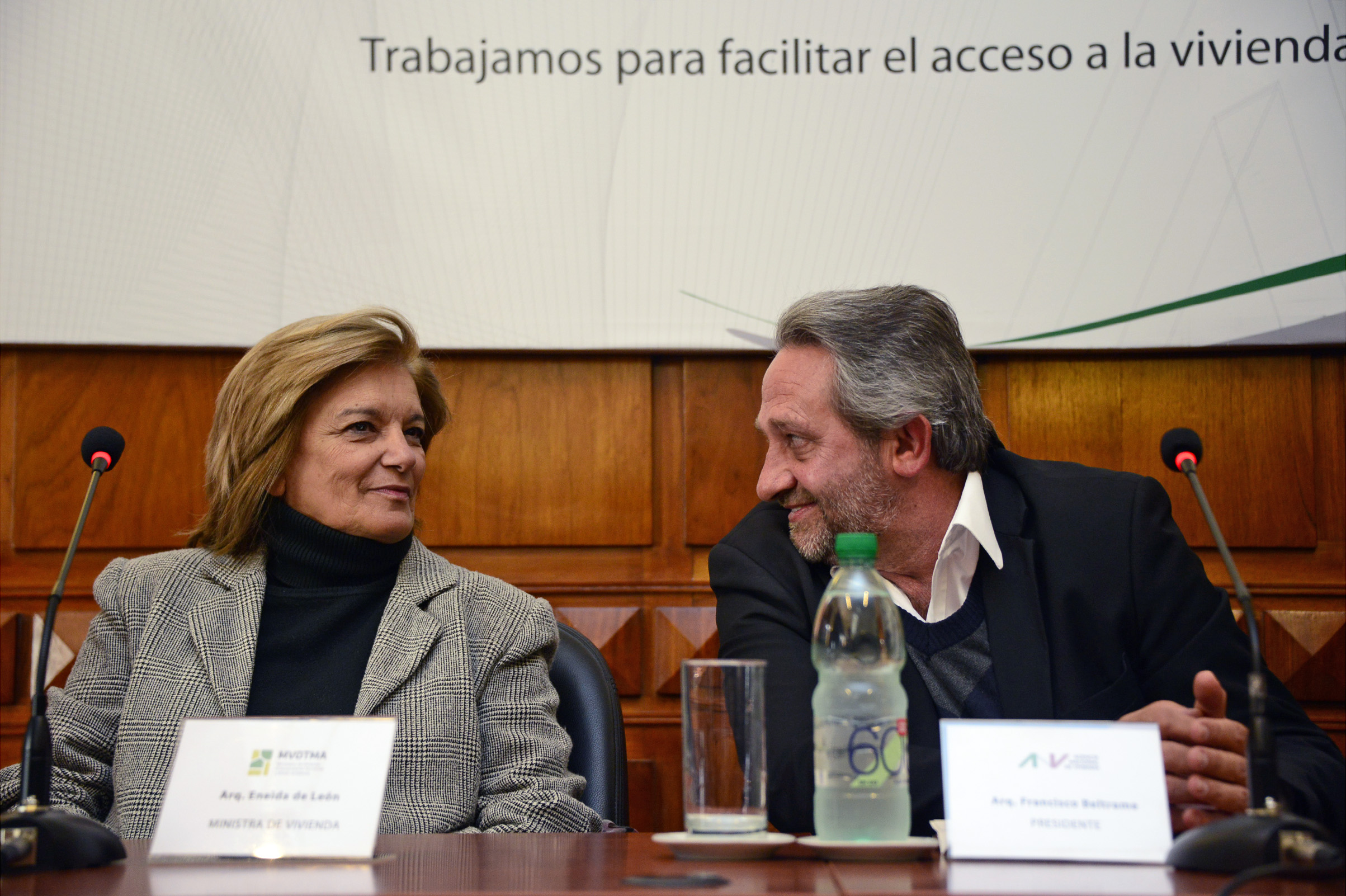 Eneida de León junto a Francisco Beltrame