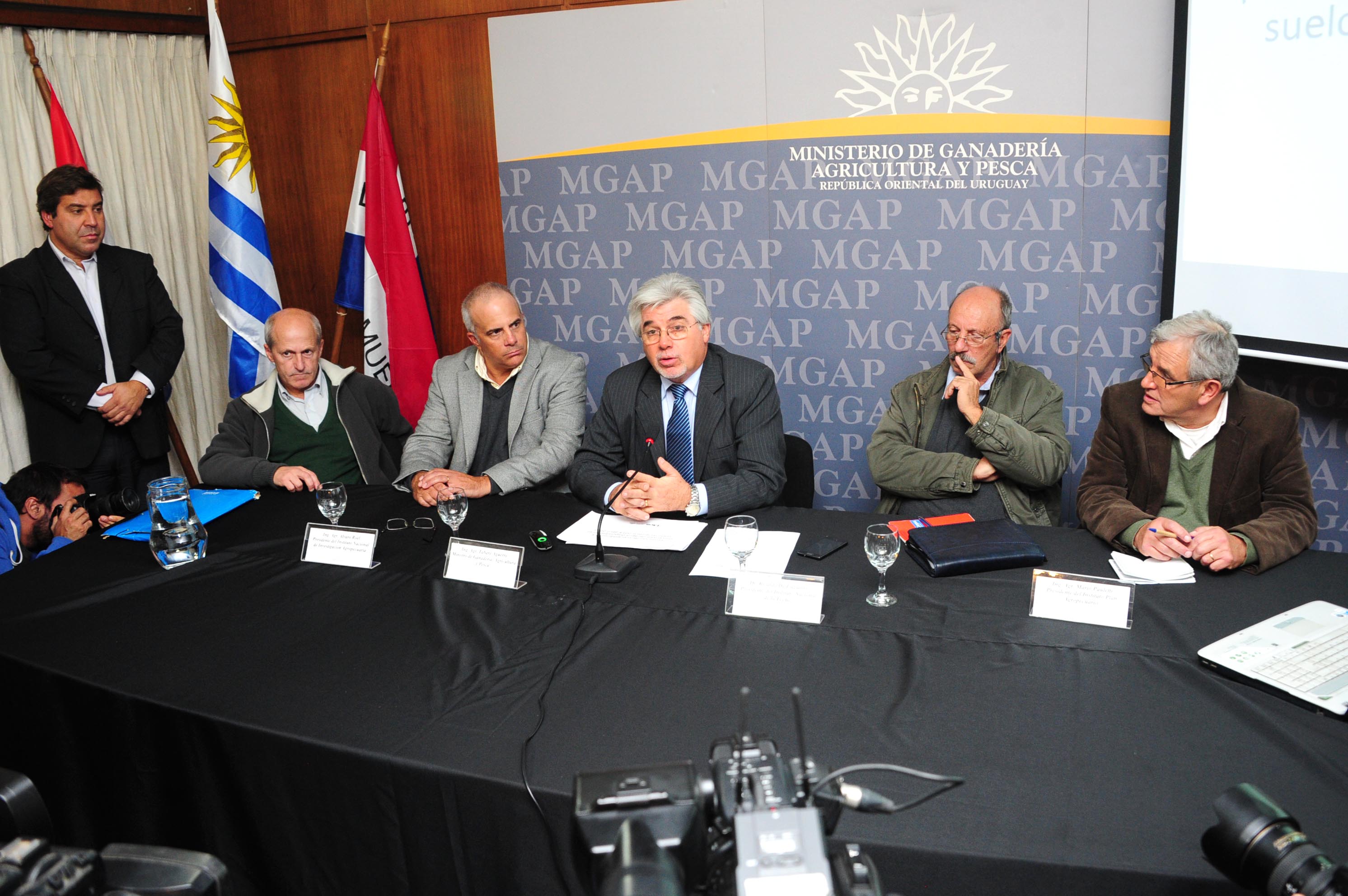 Conferencia de prensa del Ministerio de Ganadería, Agricultura y Pesca