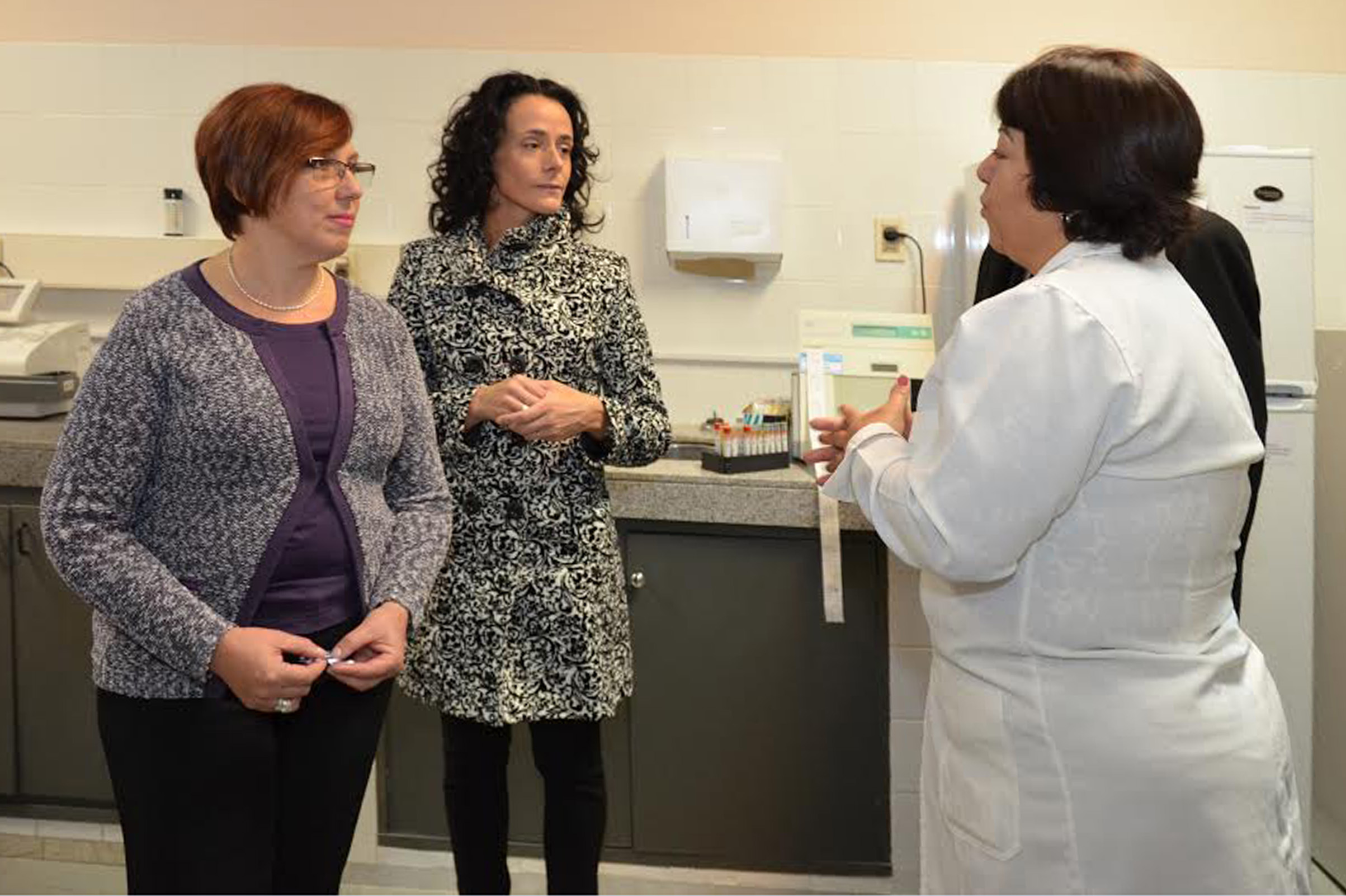 Susana Muñiz, presidenta de ASSE, participó de la inauguración de las obras del laboratorio del Hospital de Canelones