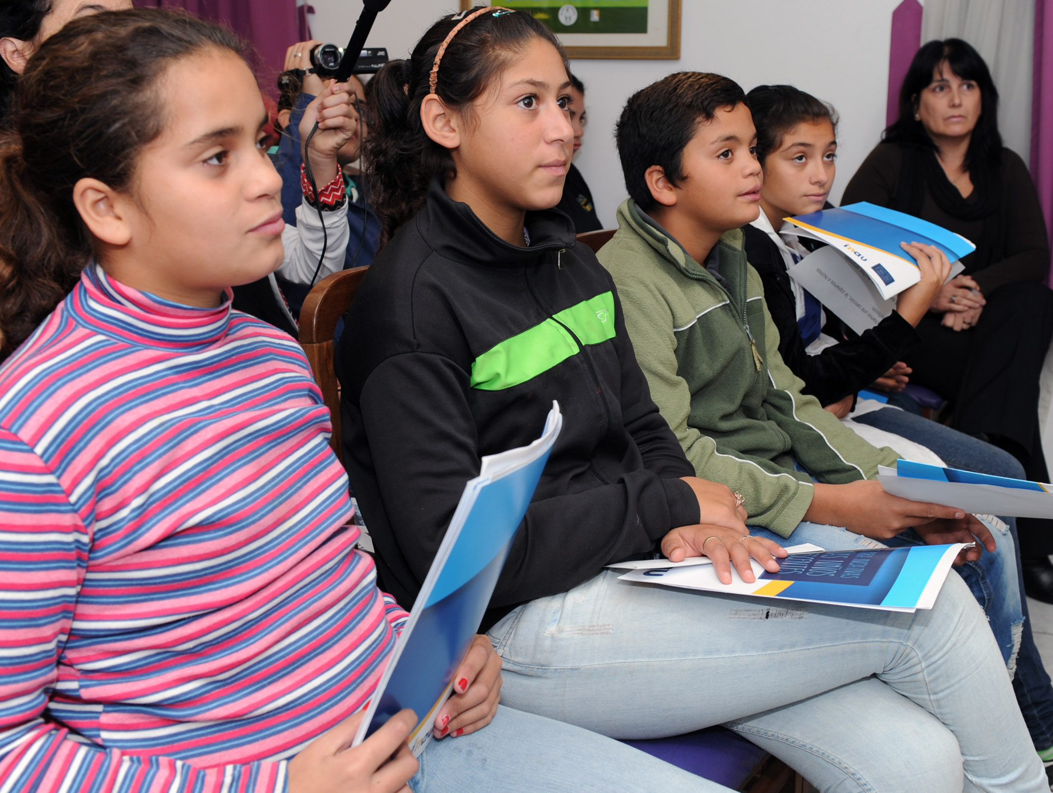 Fondos para Iniciativas de NIñas, Niños y Adolescentes
