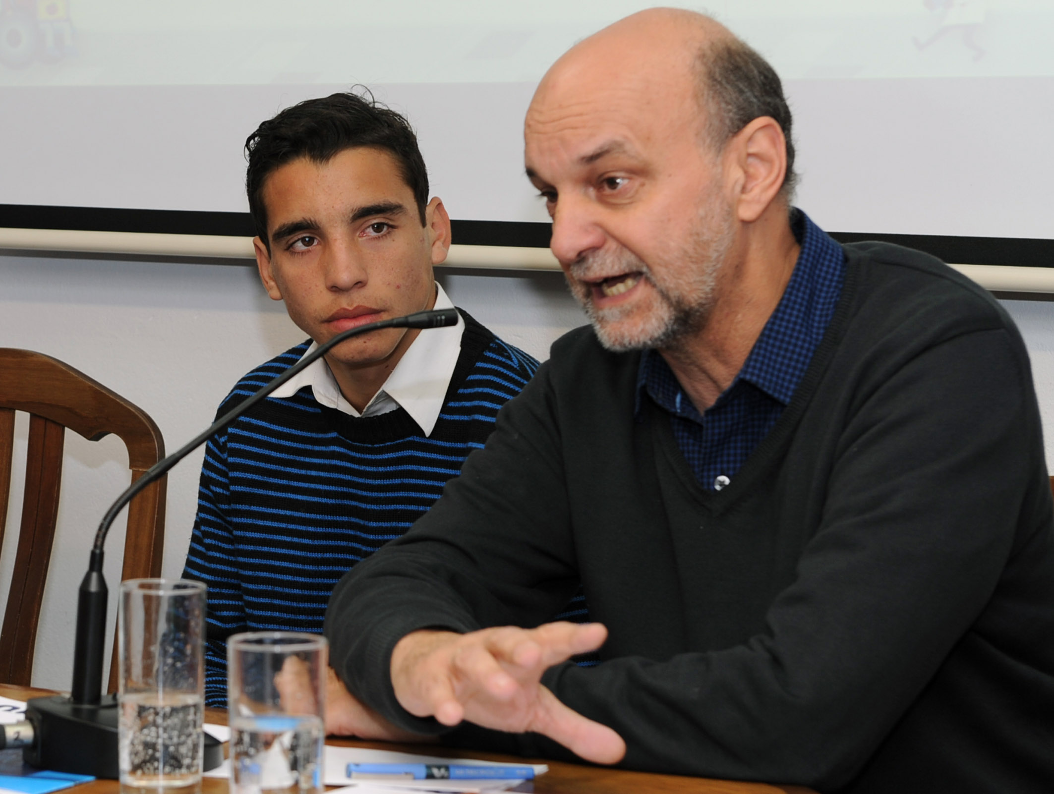 Fondos para Iniciativas de NIñas, Niños y Adolescentes
