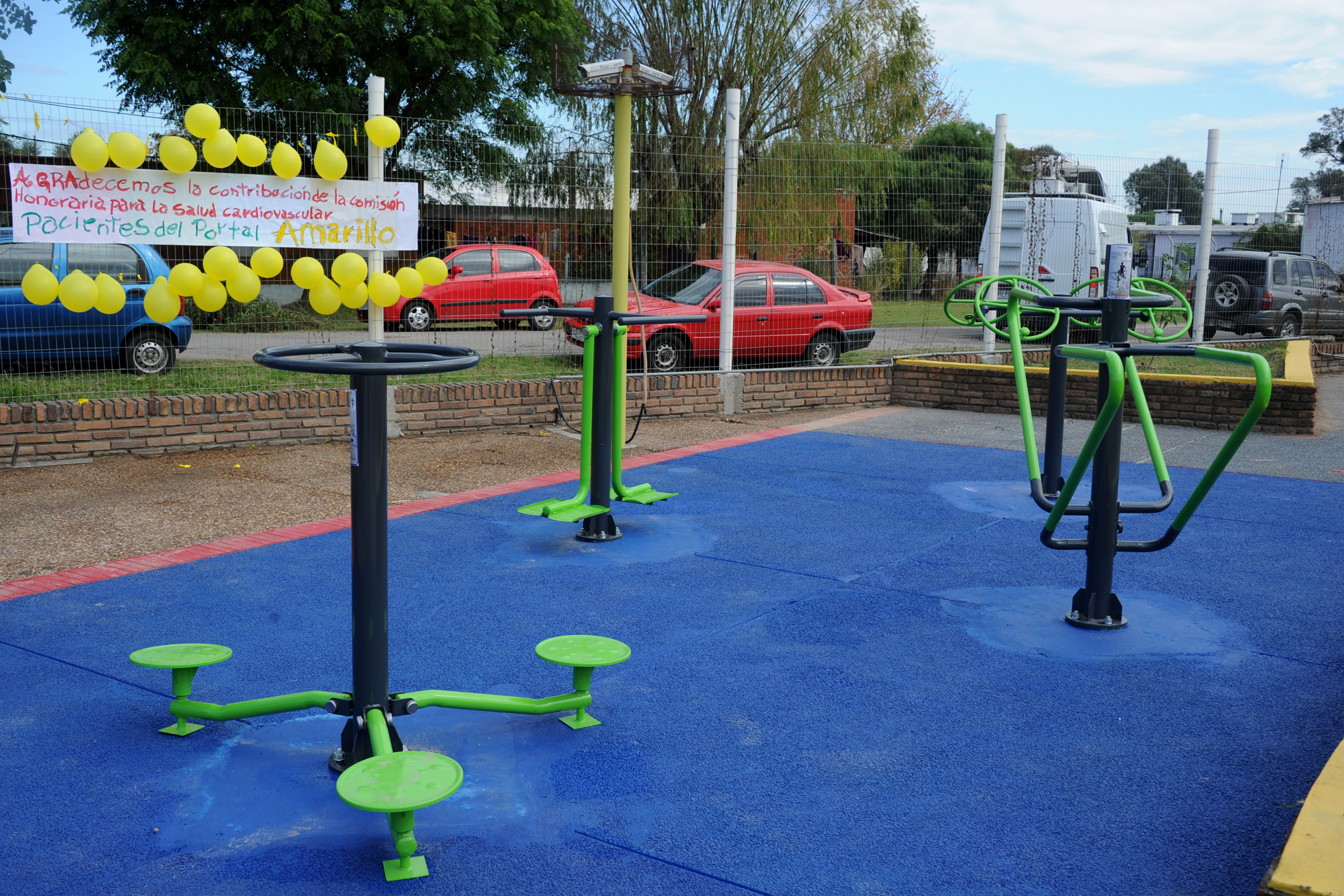 Se inauguró gimnasio al aire libre en el Portal Amarillo.