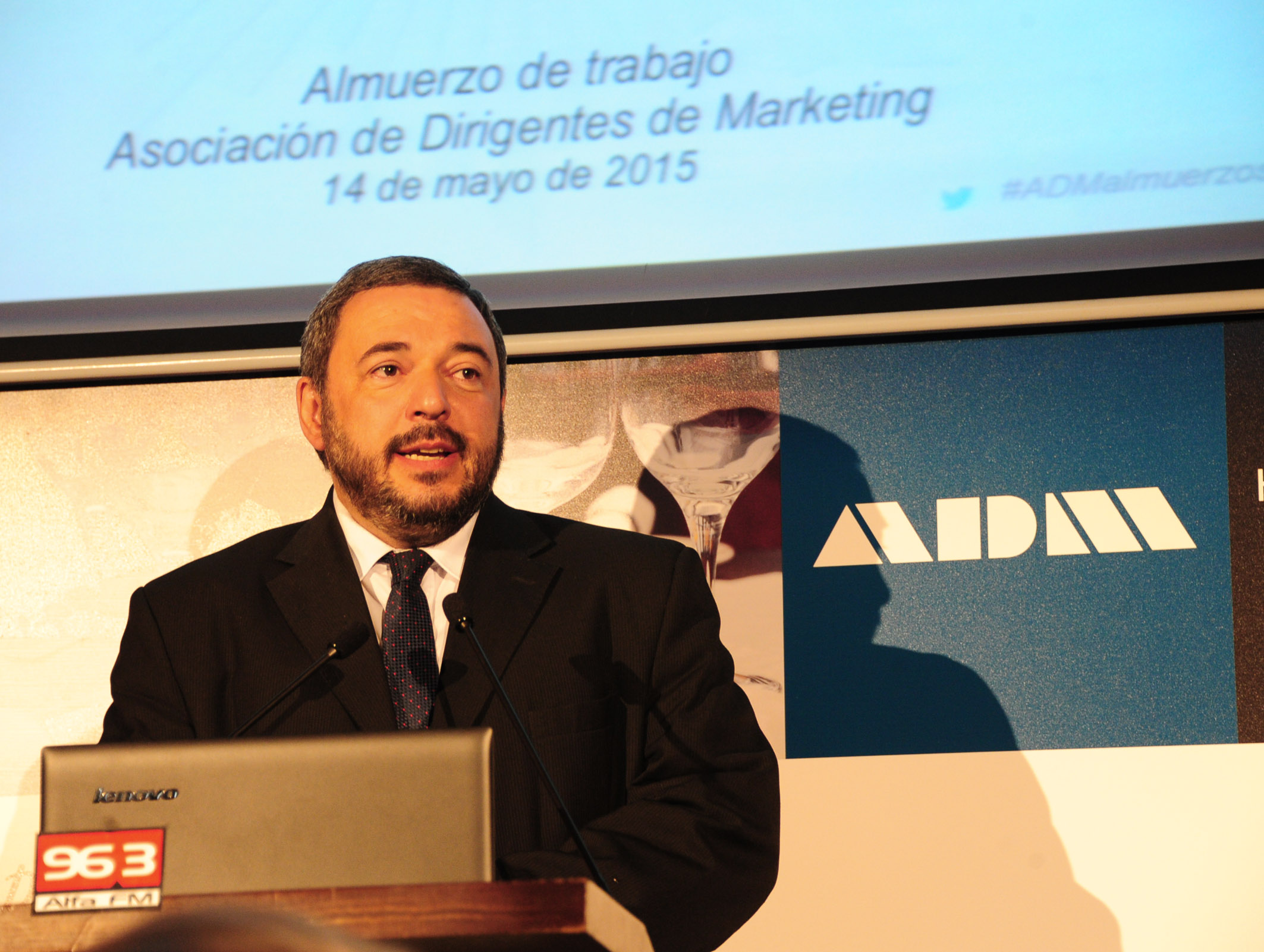 Presidente del BCU, Mario Bergara disertó en almuerzo de trabajo de ADM