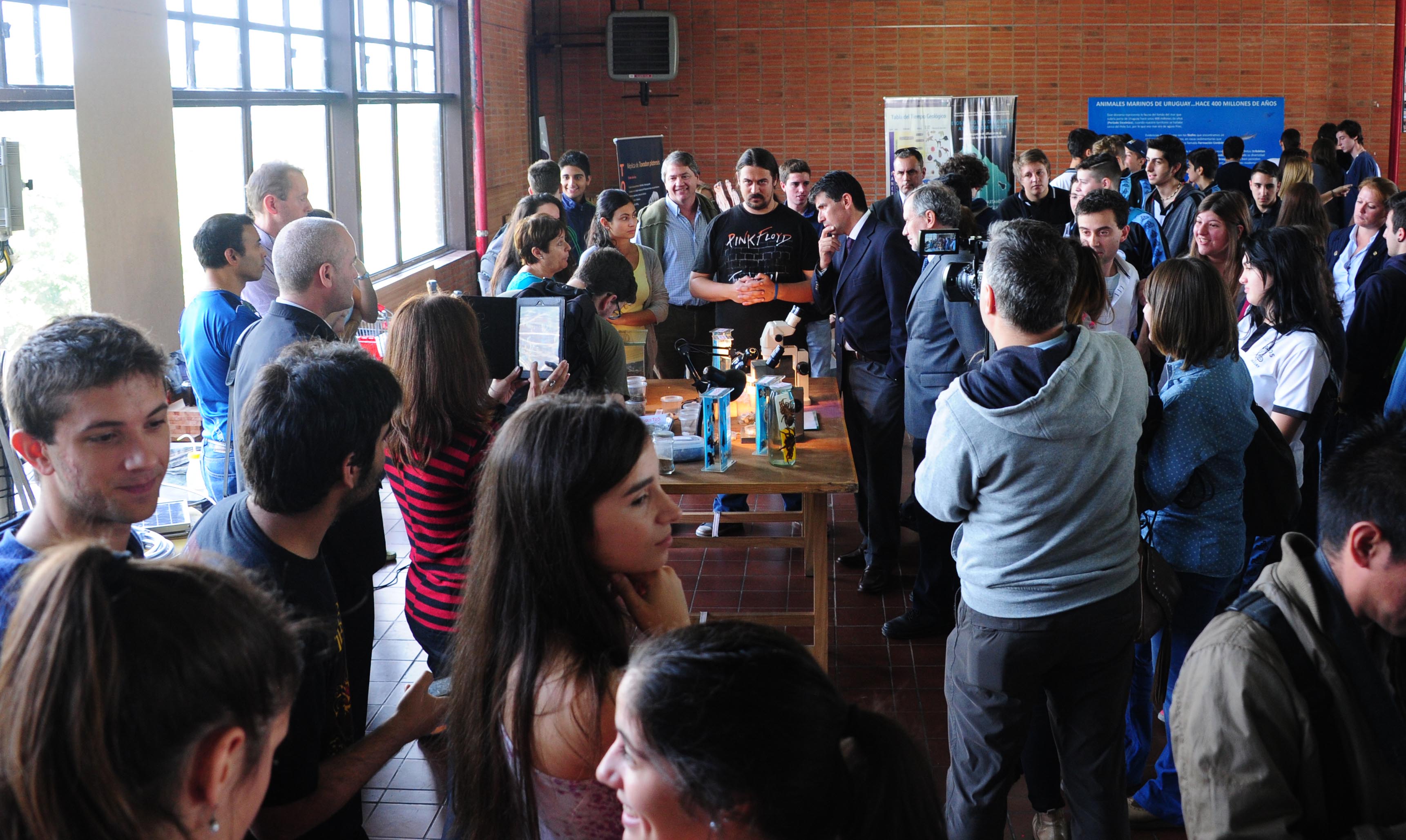 Vicepresidente Raúl Sendic en Facultad de Ciencias por la Semana de la Ciencia y Tecnología
