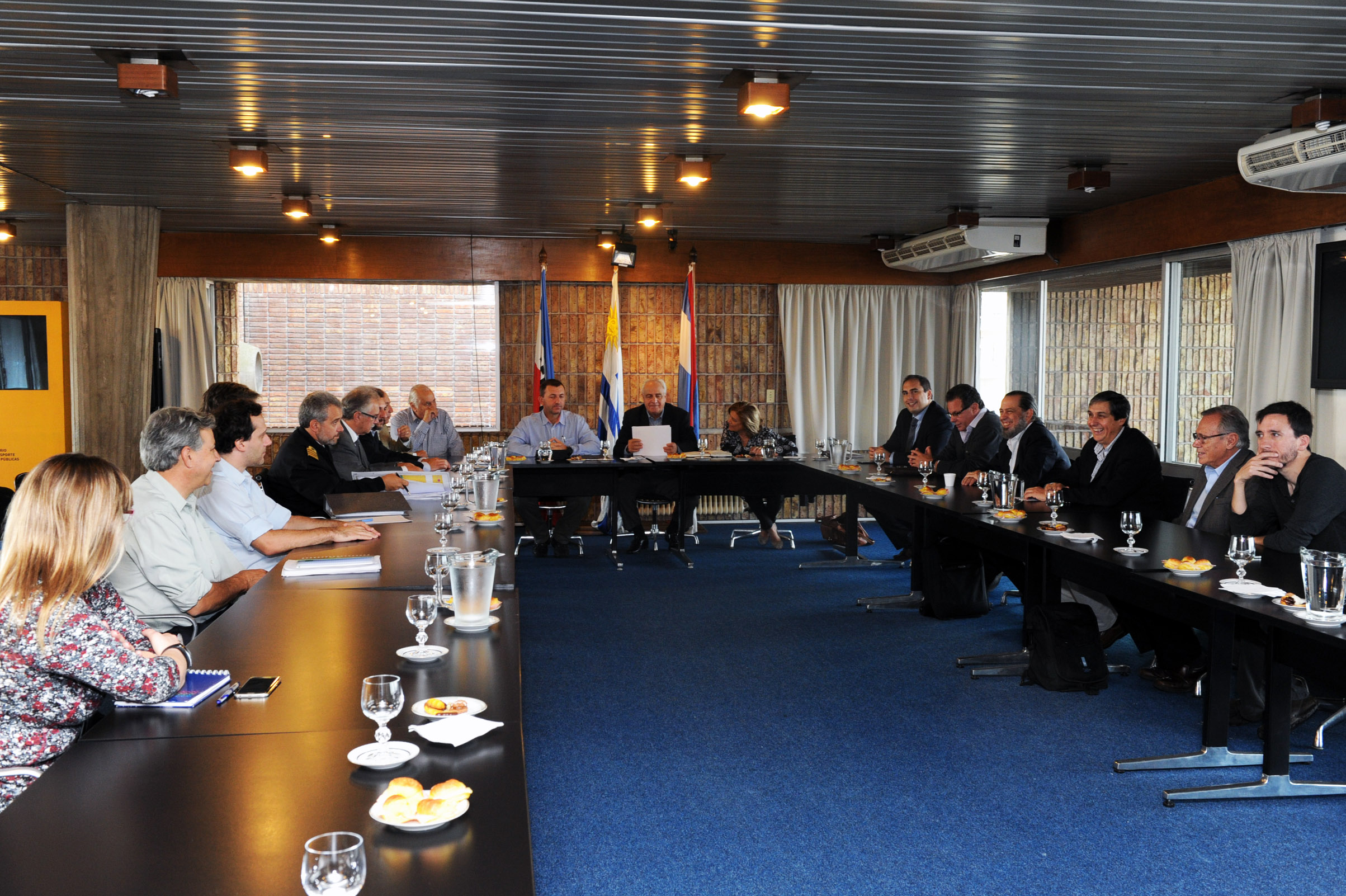 Reunión por el Puerto de Aguas Profundas