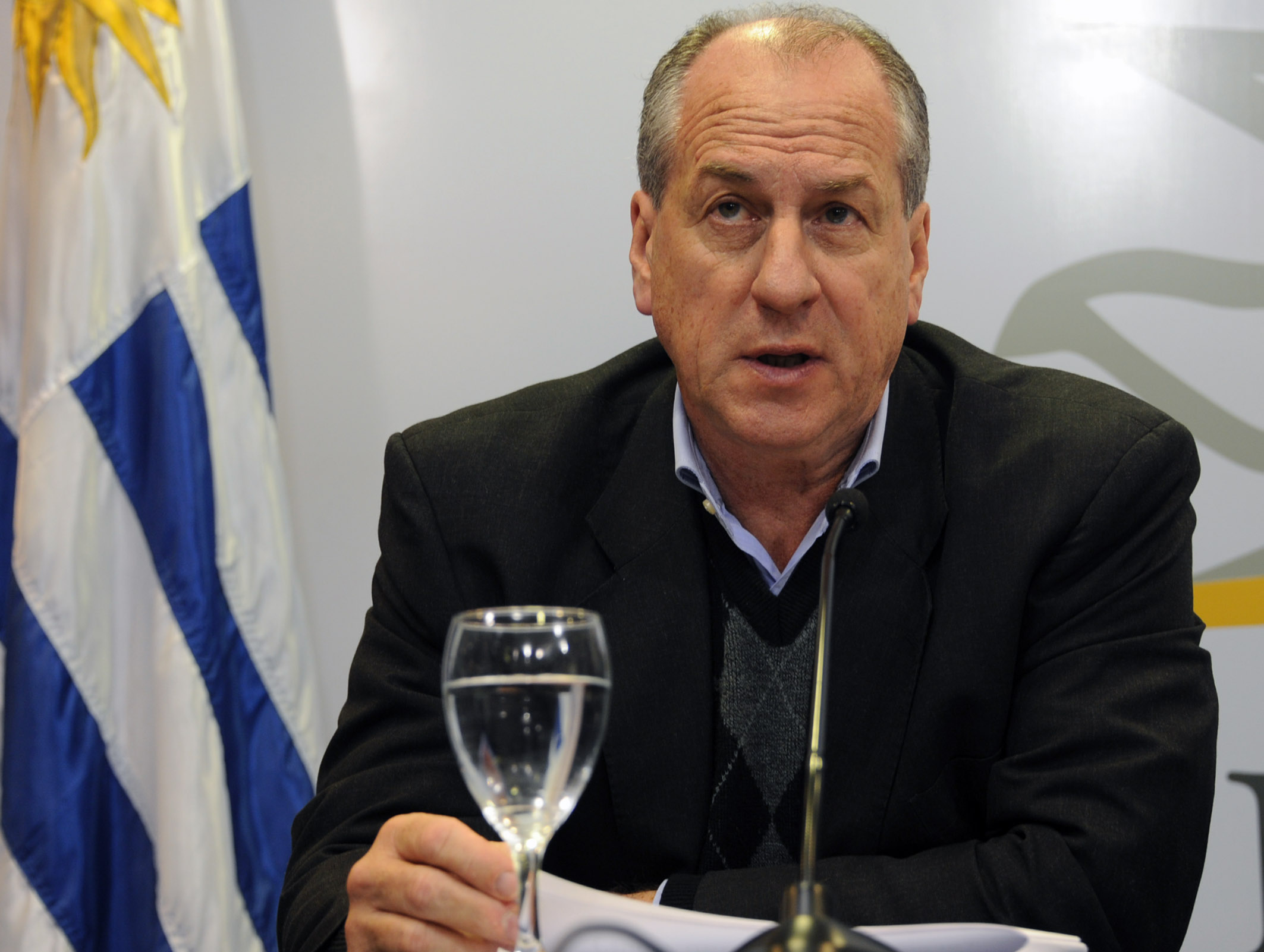 Ministro de Trabajo, Ernesto Murro