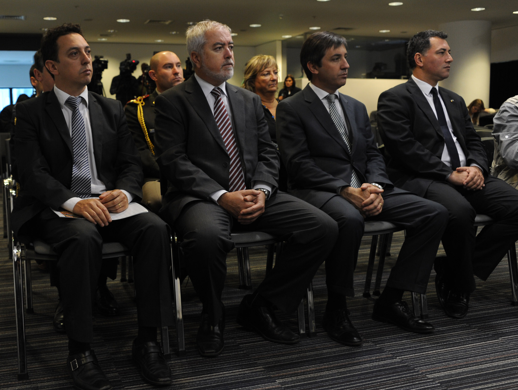 Público asistente en la Sala de Prensa de la Torre Ejecutiva