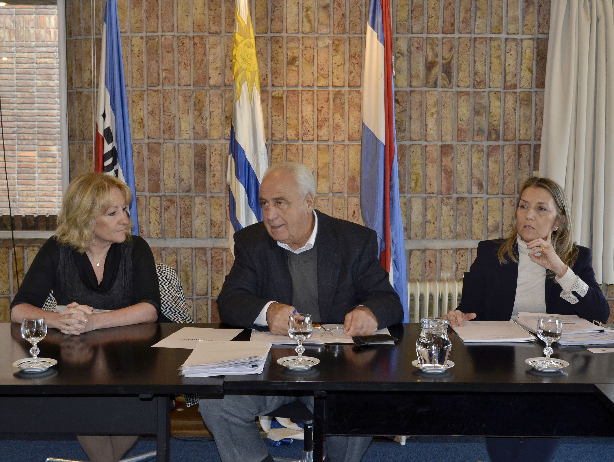 Uruguay y Brasil avanzarán para transformar aeropuerto de Rivera en binacional