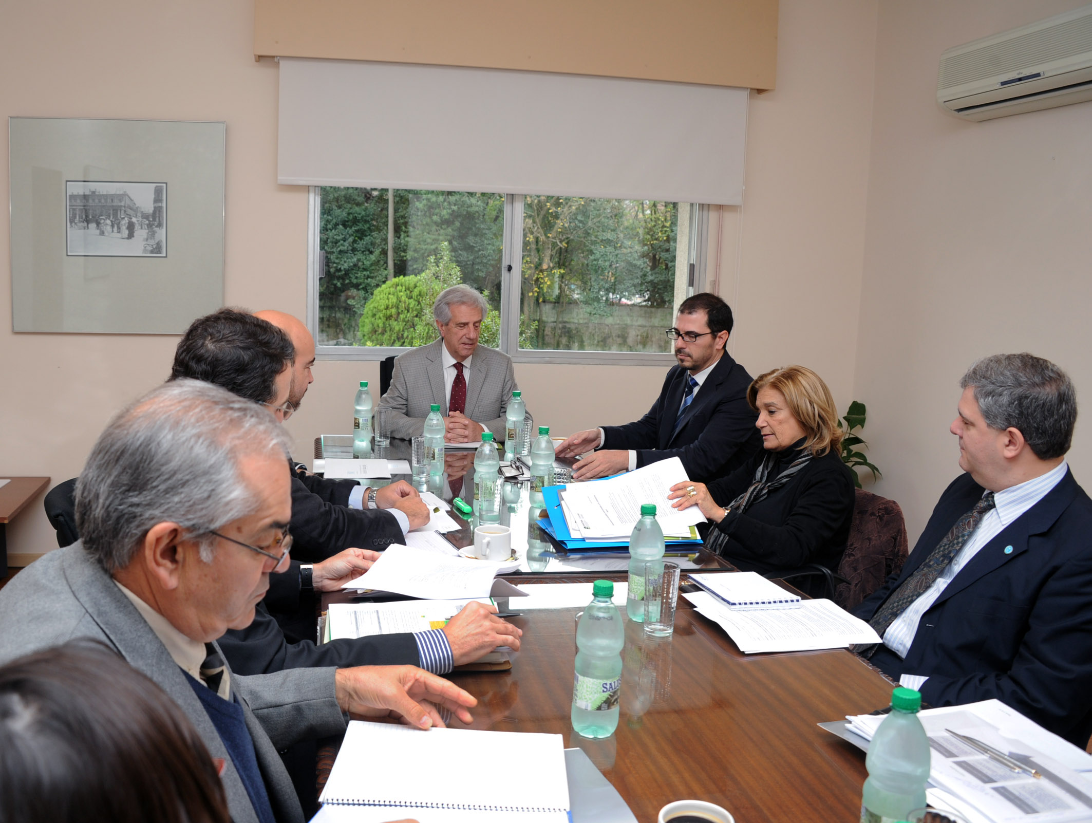 Reunión y conferencia de prensa con el Presidente en Suárez sobre Medio Ambiente