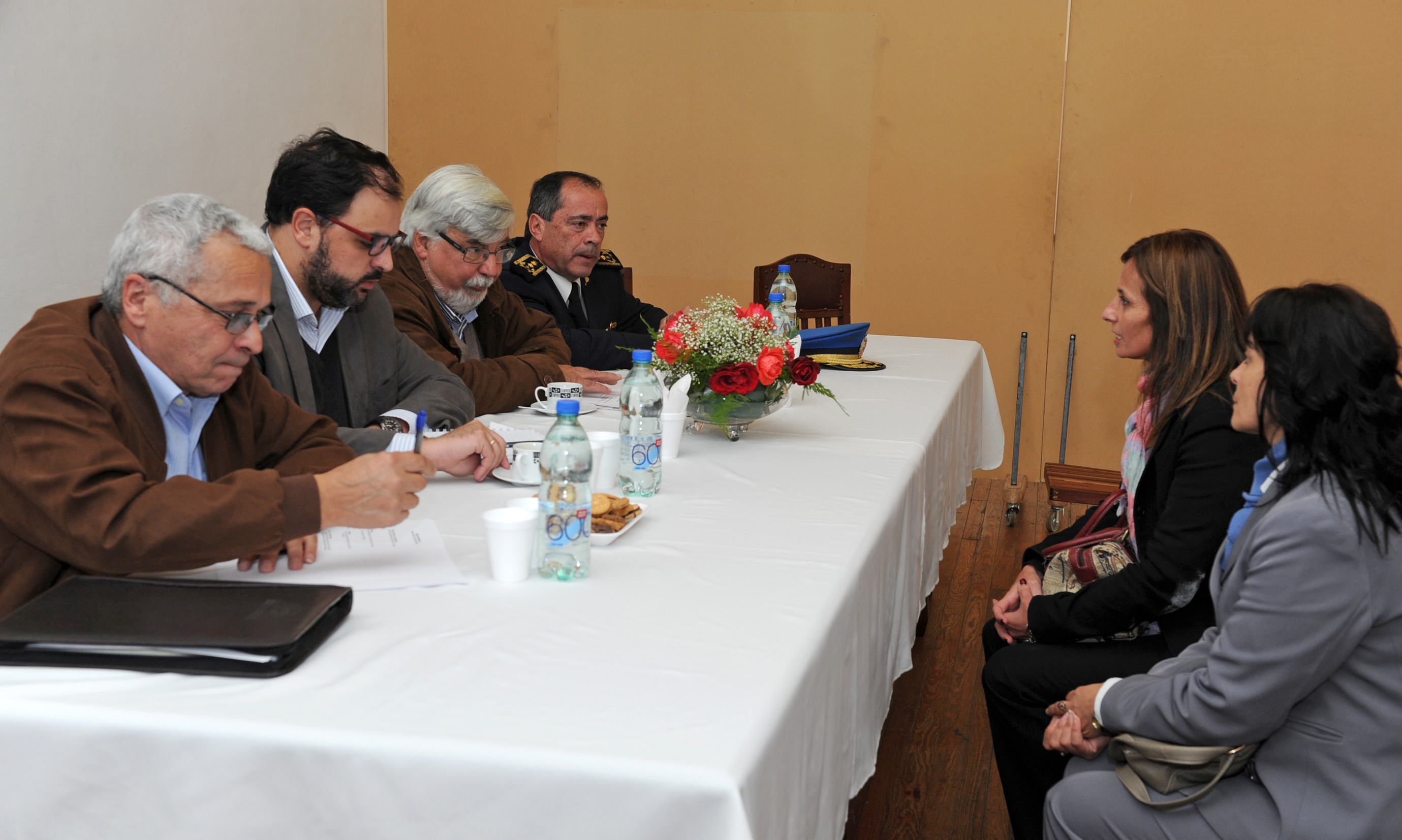 Ministro Bonomi mantuvo encuentros con ciudadanos de Dolores