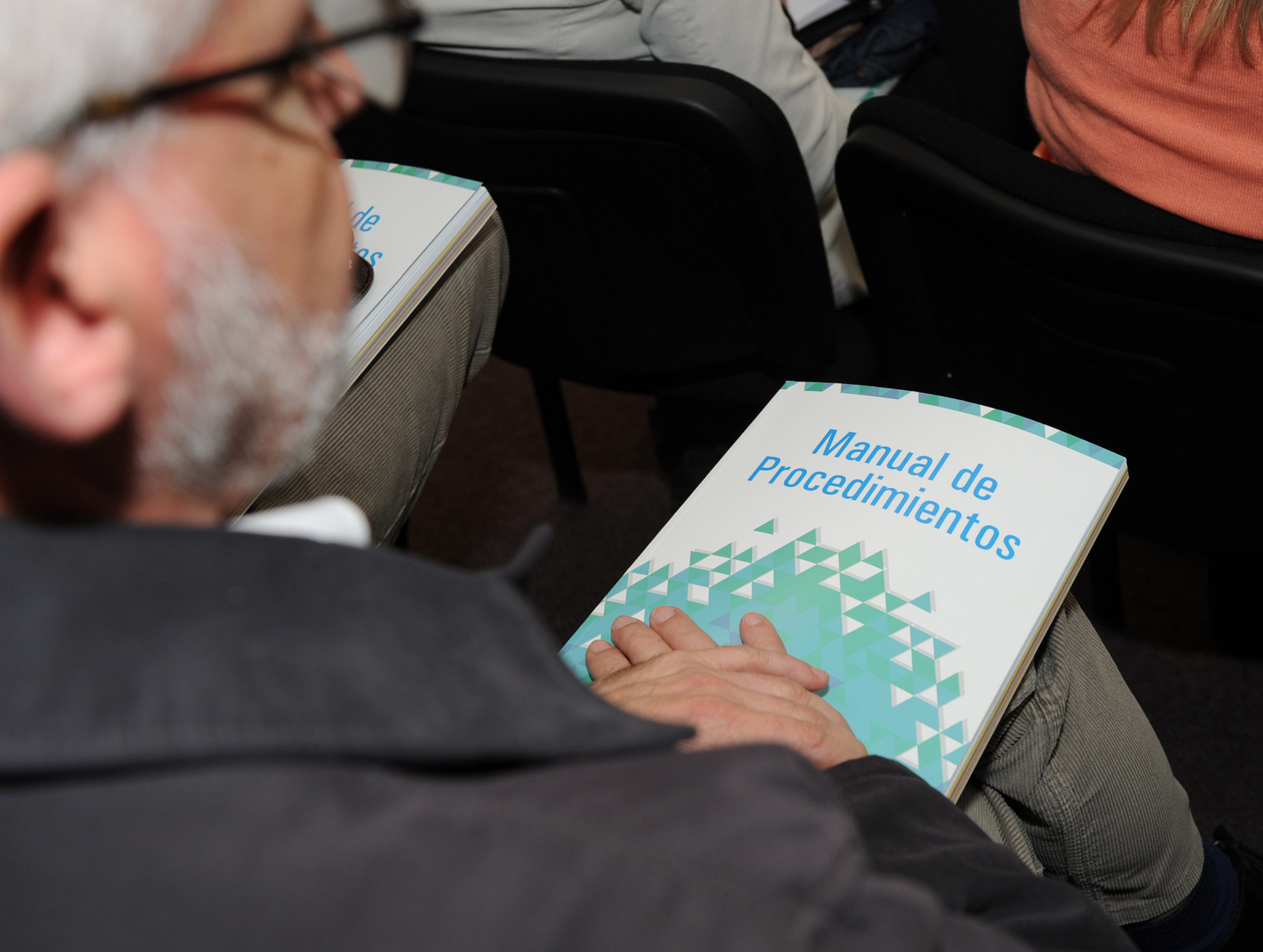 Reperfilamiento del Programa Aduana Lanzamiento de Manual de Procedimientos