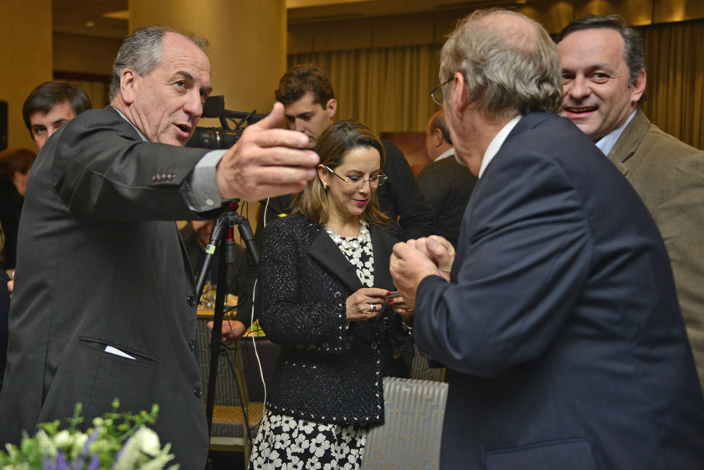 El ministro de Trabajo, Ernesto Murro, disertó como invitado en la cena de Somos Uruguay