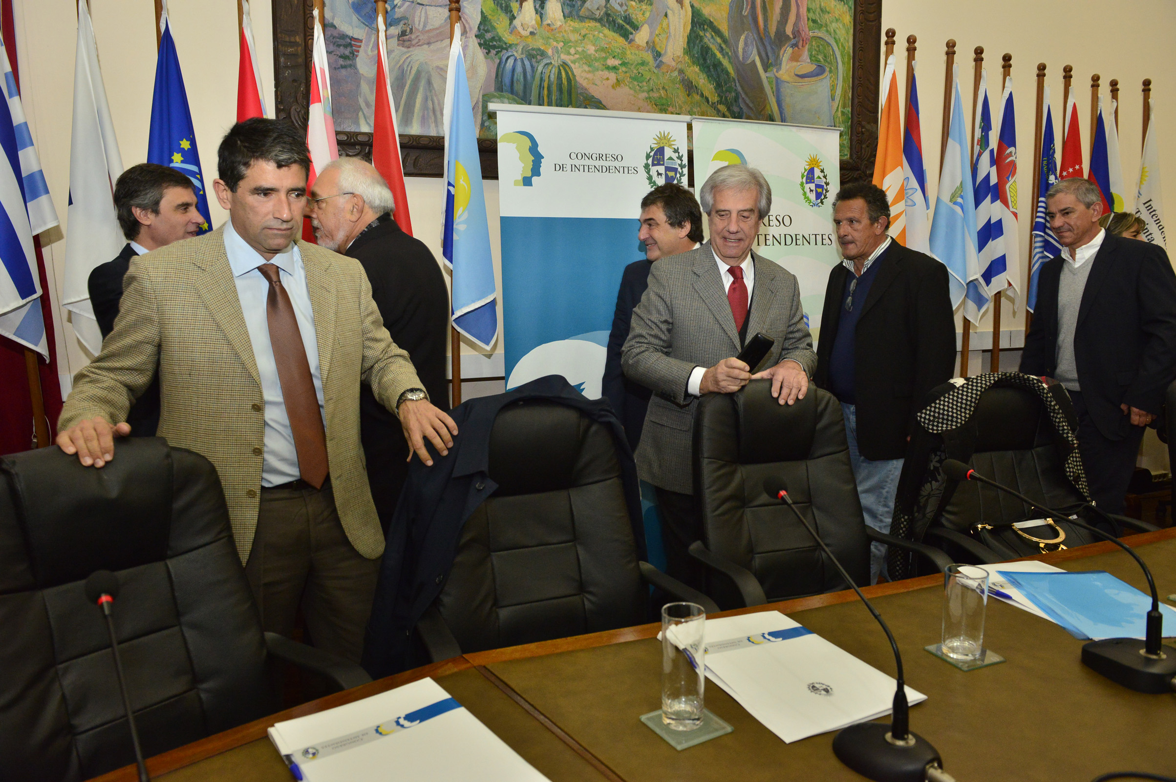 Presidente de la República, Tabaré Vázquez junto al Vicepresidente Raúl Sendic luego de su llegada a la reunión