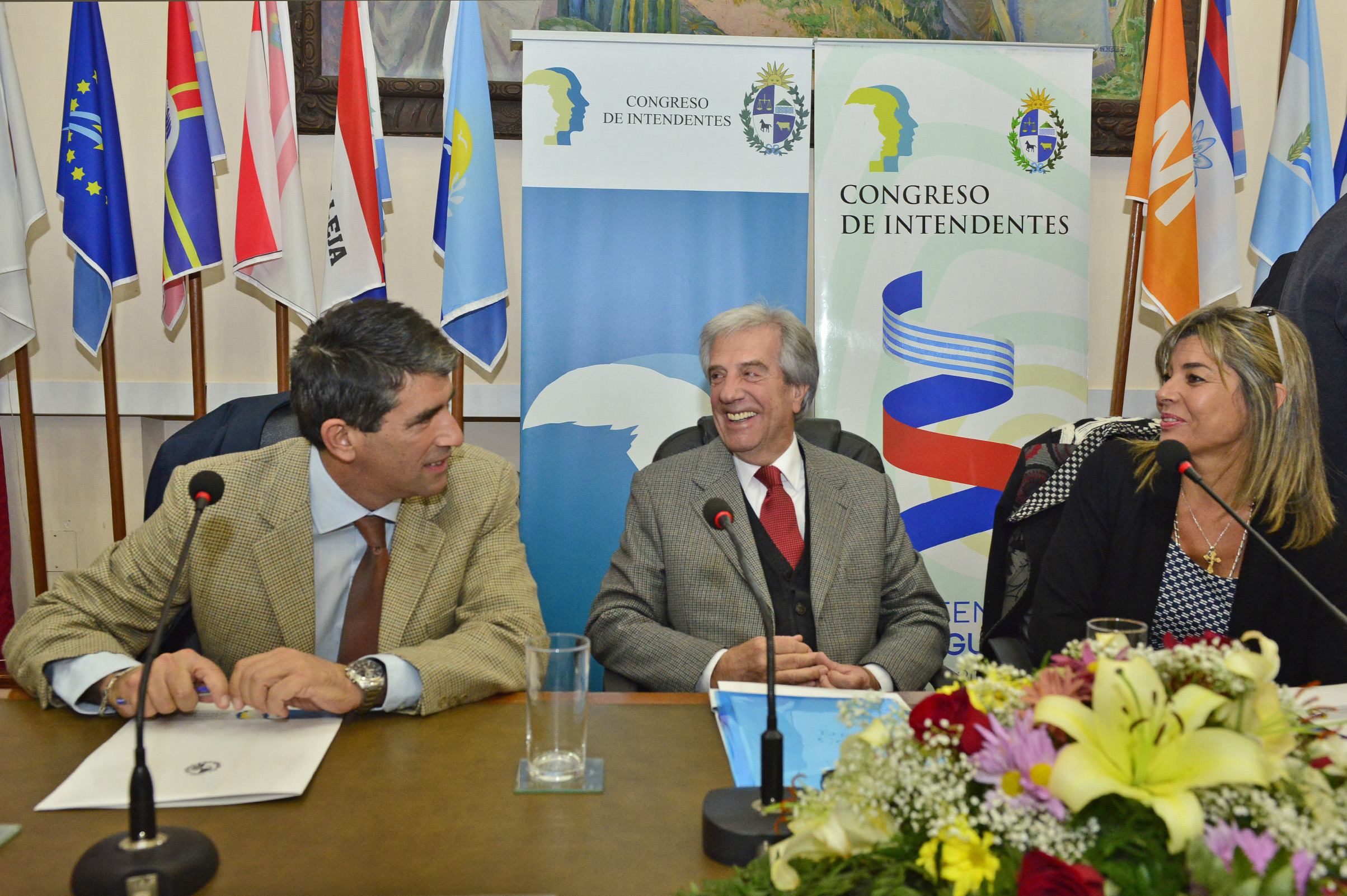 Presidente de la República, Tabaré Vázquez junto al Vicepresidente Raúl Sendic y Adriana Peña, Intendenta de Lavalleja