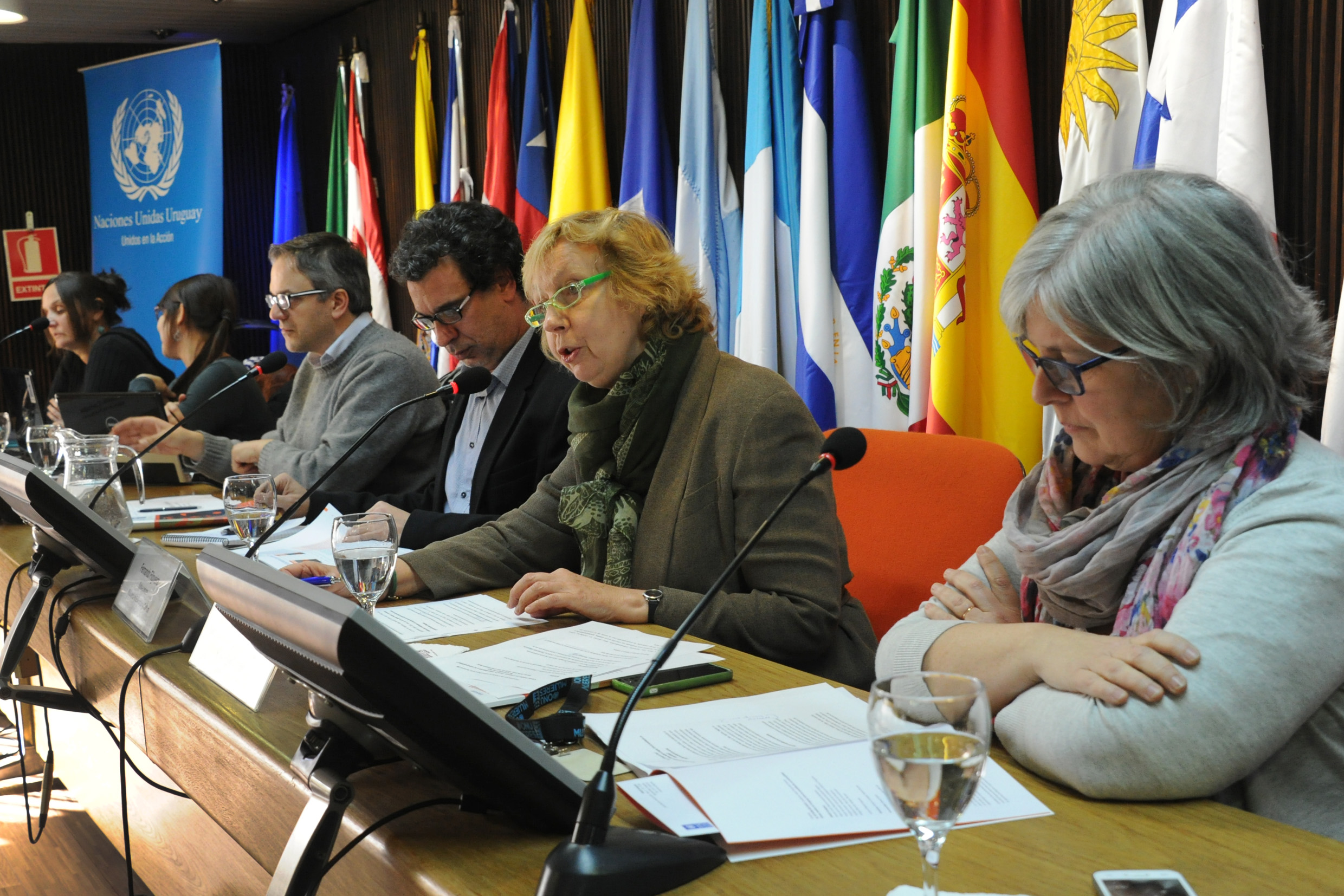 La representante residente del Programa Naciones Unidas para el Desarrollo (PNUD) en Uruguay, Denise Cook, hace uso de la palabra.