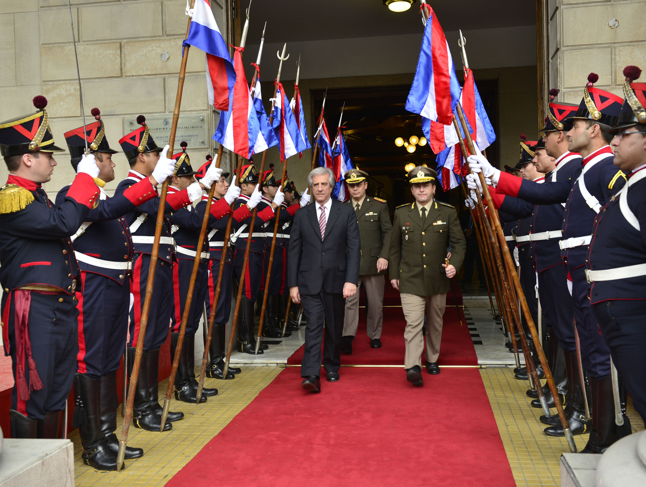 Tabaré Vázquez recibió al Presidente de la República del Paraguay, Horacio Cartes