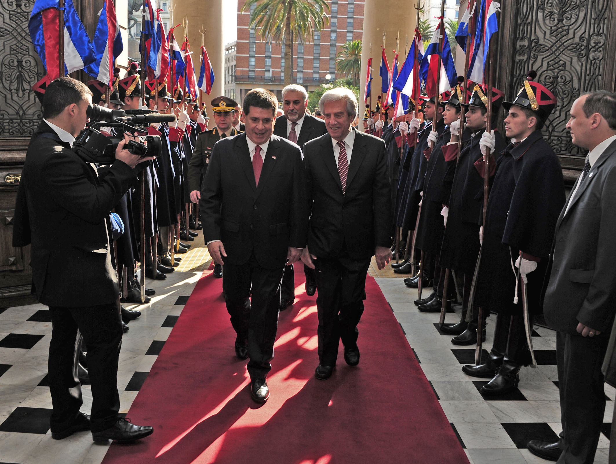 Tabaré Vázquez recibió al Presidente de la República del Paraguay, Horacio Cartes