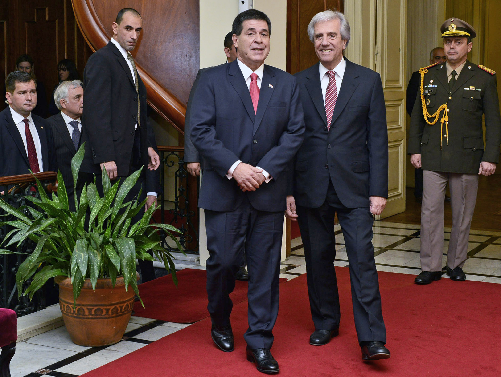 Tabaré Vázquez recibió al Presidente de la República del Paraguay, Horacio Cartes