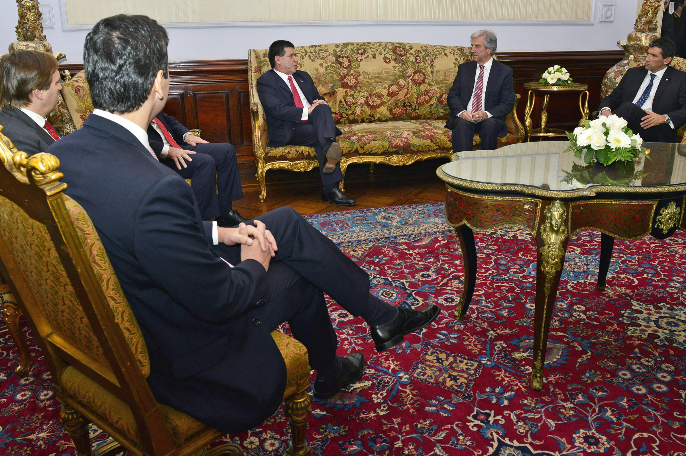 Tabaré Vázquez recibió al Presidente de la República del Paraguay, Horacio Cartes
