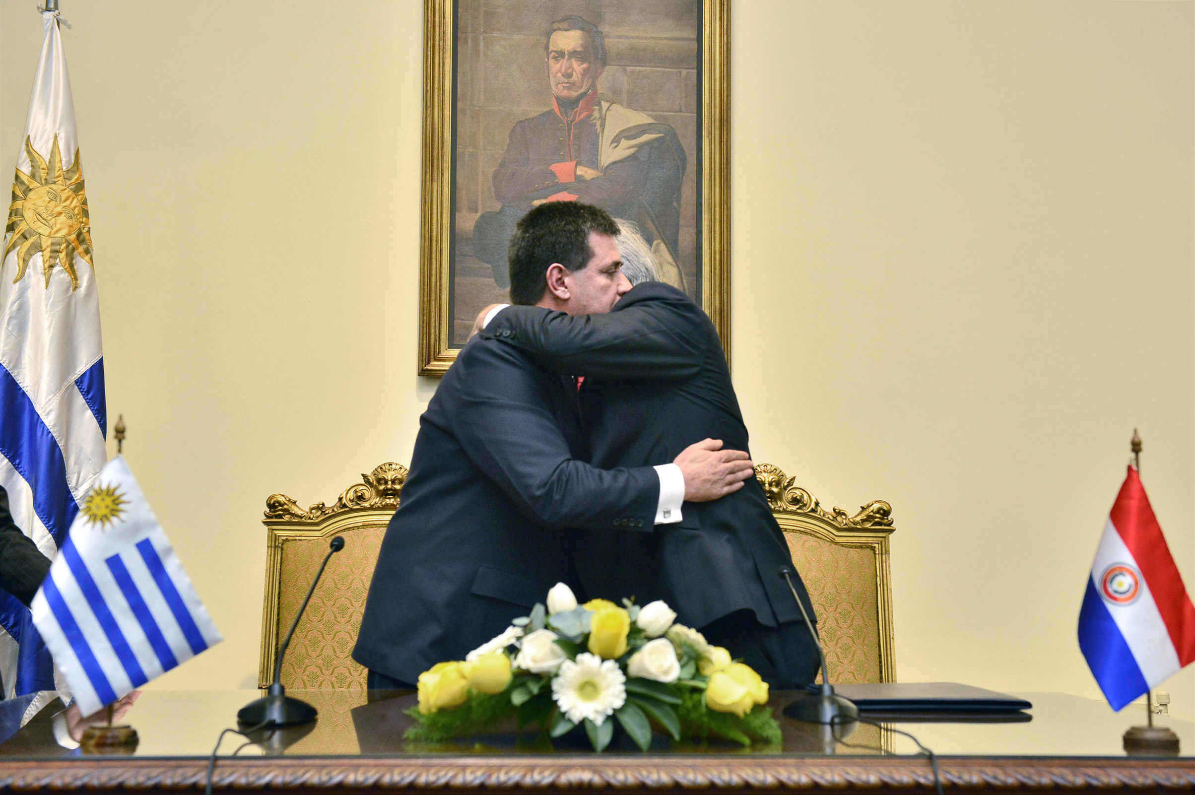Conferencia de prensa conjunta de los presidentes Vázquez y Cartes