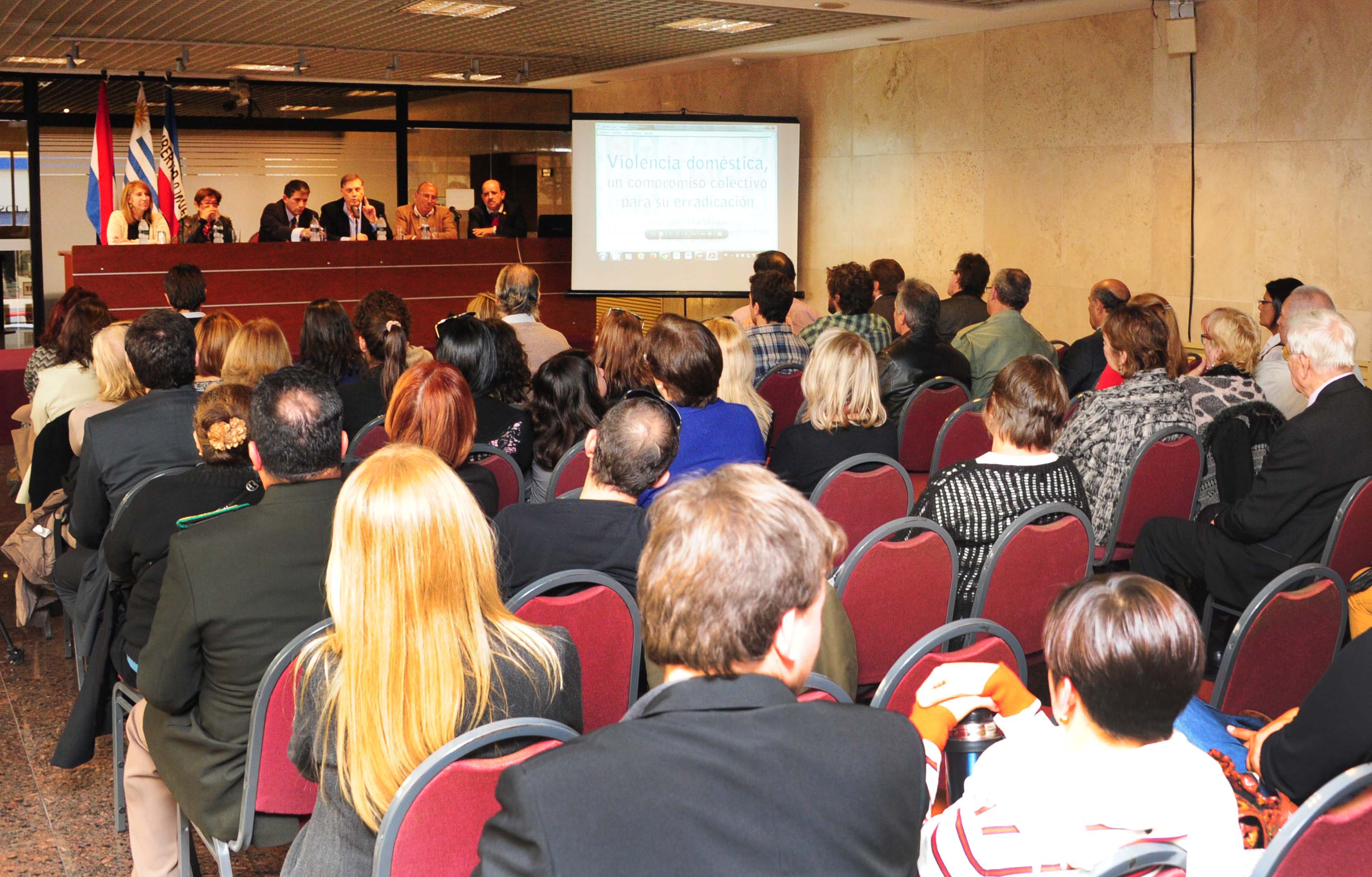 Vicepresidente Raúl Sendic participó en Seminario de Violencia Doméstica
