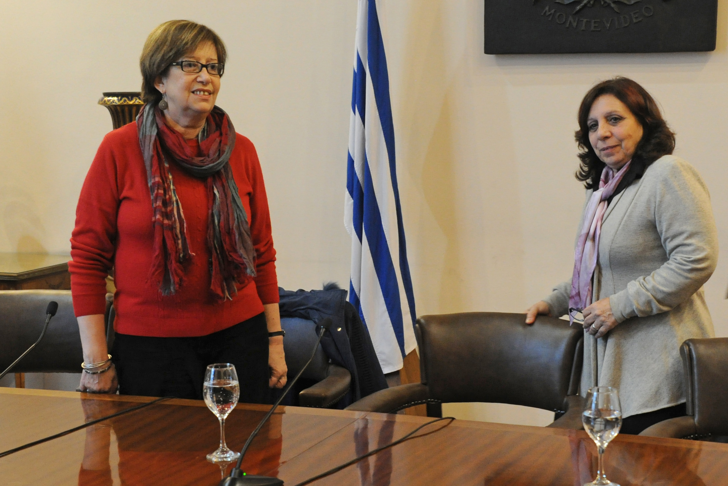 La ministra de Desarrollo Social, Marina Arismendi, y la intendenta de Montevideo, Ana Olivera.