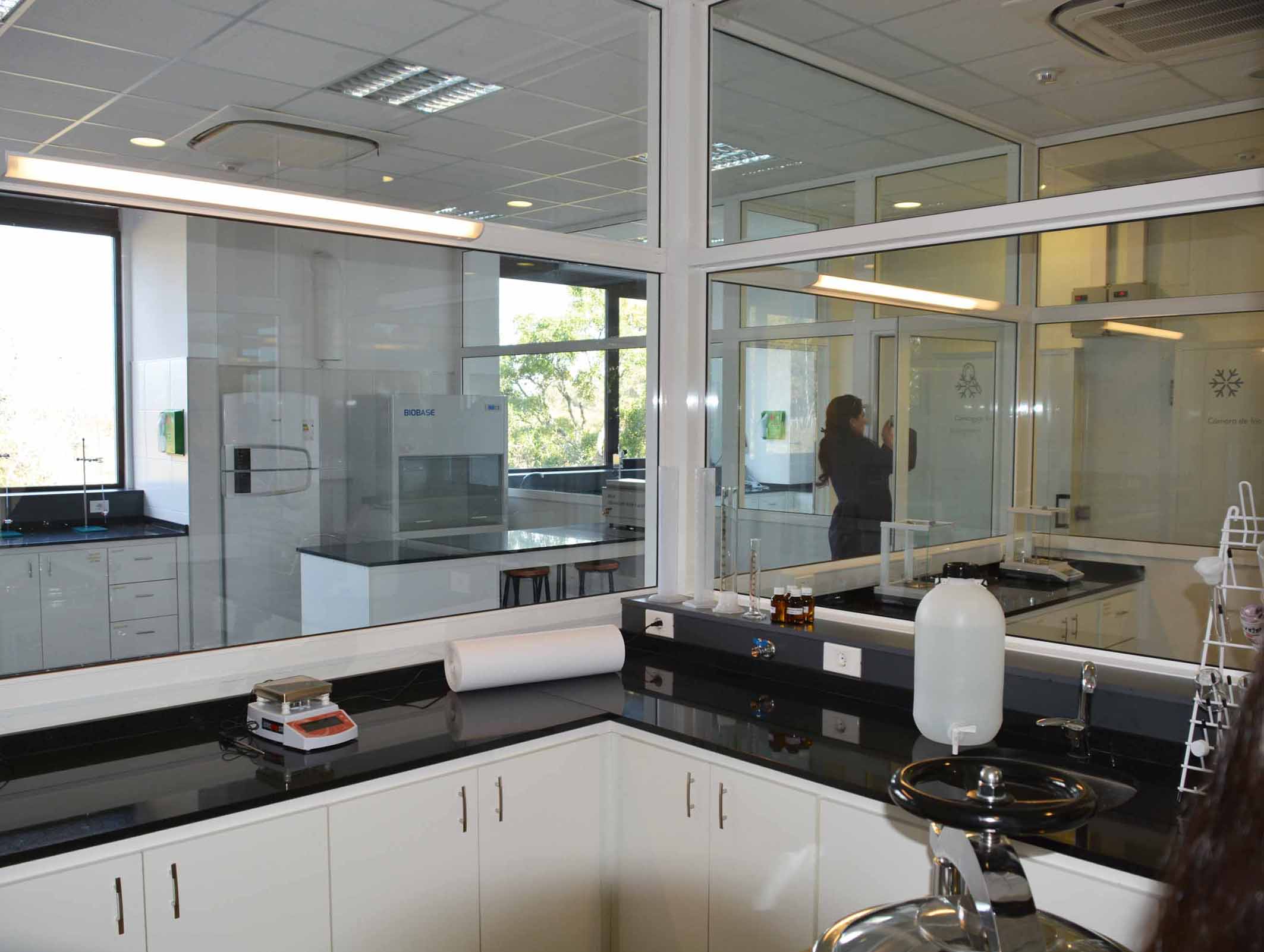 La UTEC inauguró nueva infraestructura involucrada con la producción lechera en Colonia