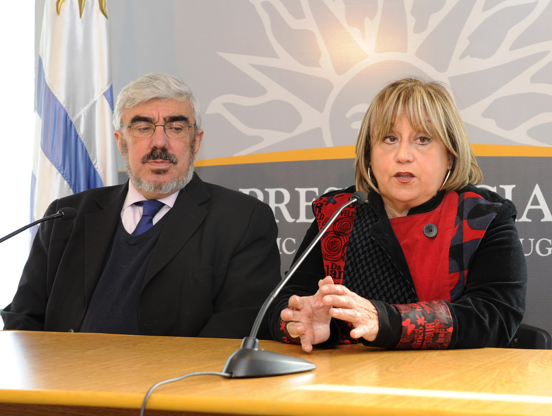 Conferencia de prensa de los voceros de la reunión, Irupé Buzzetti y Milton Romani