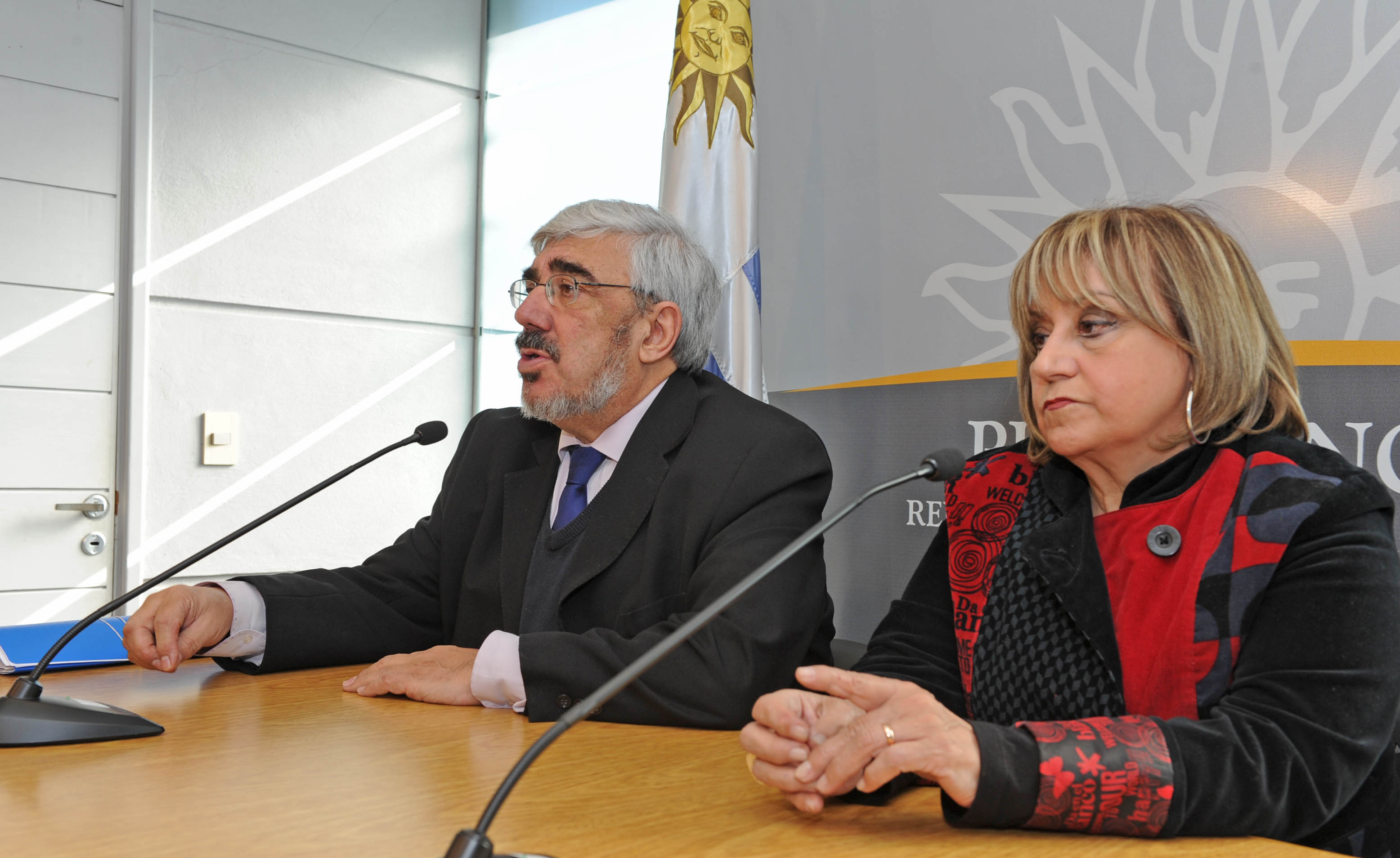 Conferencia de prensa de los voceros de la reunión, Irupé Buzzetti y Milton Romani
