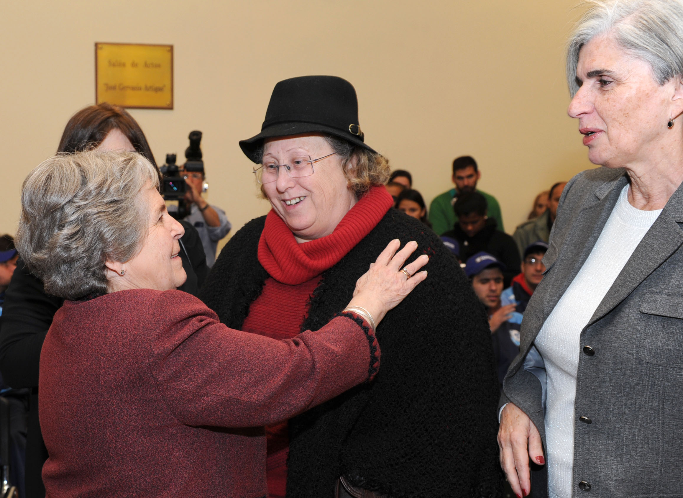 Entrega de Pabellón Nacional a la Delegación de los juegos de verano de Olimpíadas Especiales