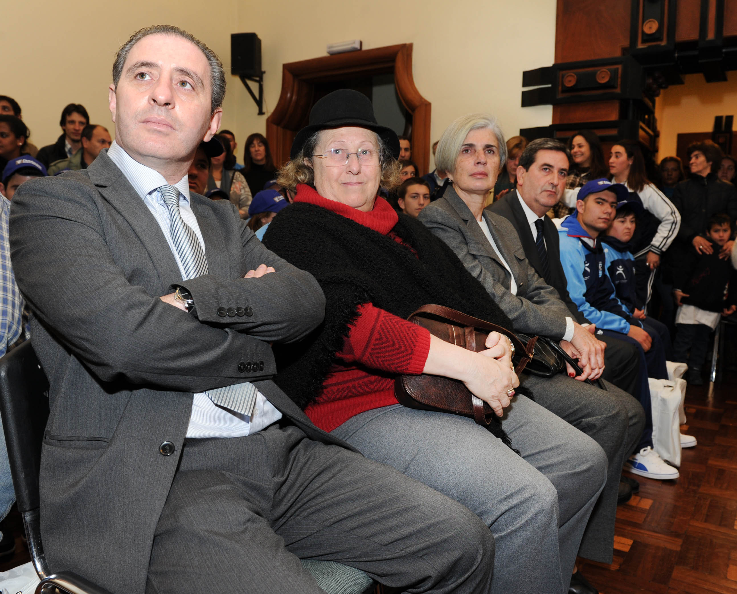 Entrega de Pabellón Nacional a la Delegación de los juegos de verano de Olimpíadas Especiales