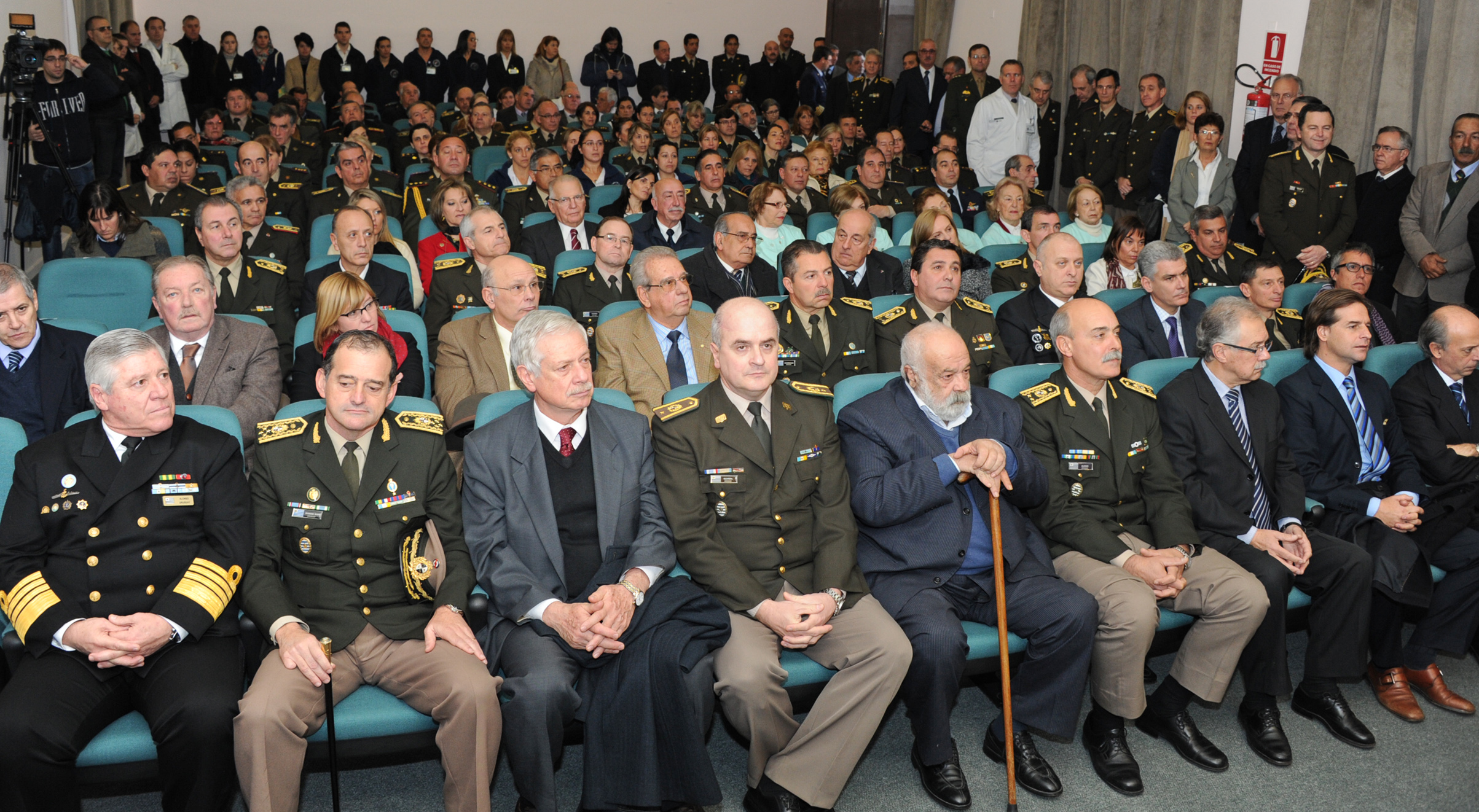 Autoridades asistentes al evento