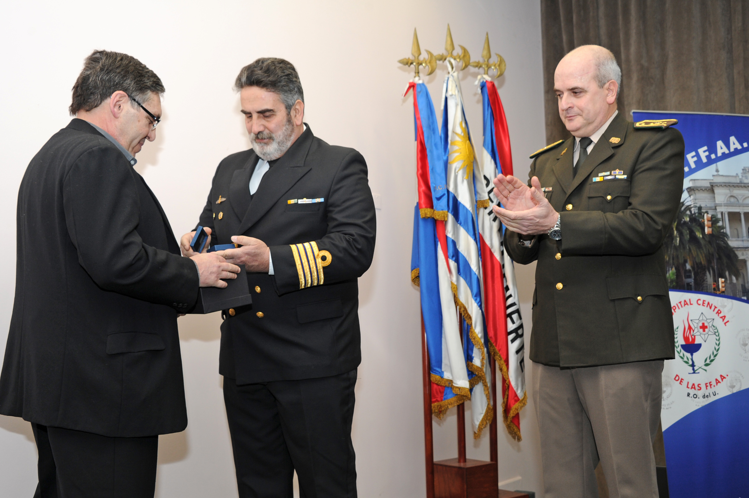 Entrega de Medallas a Personal que pasó a situación de retiro con más de 25 años de Servicio.